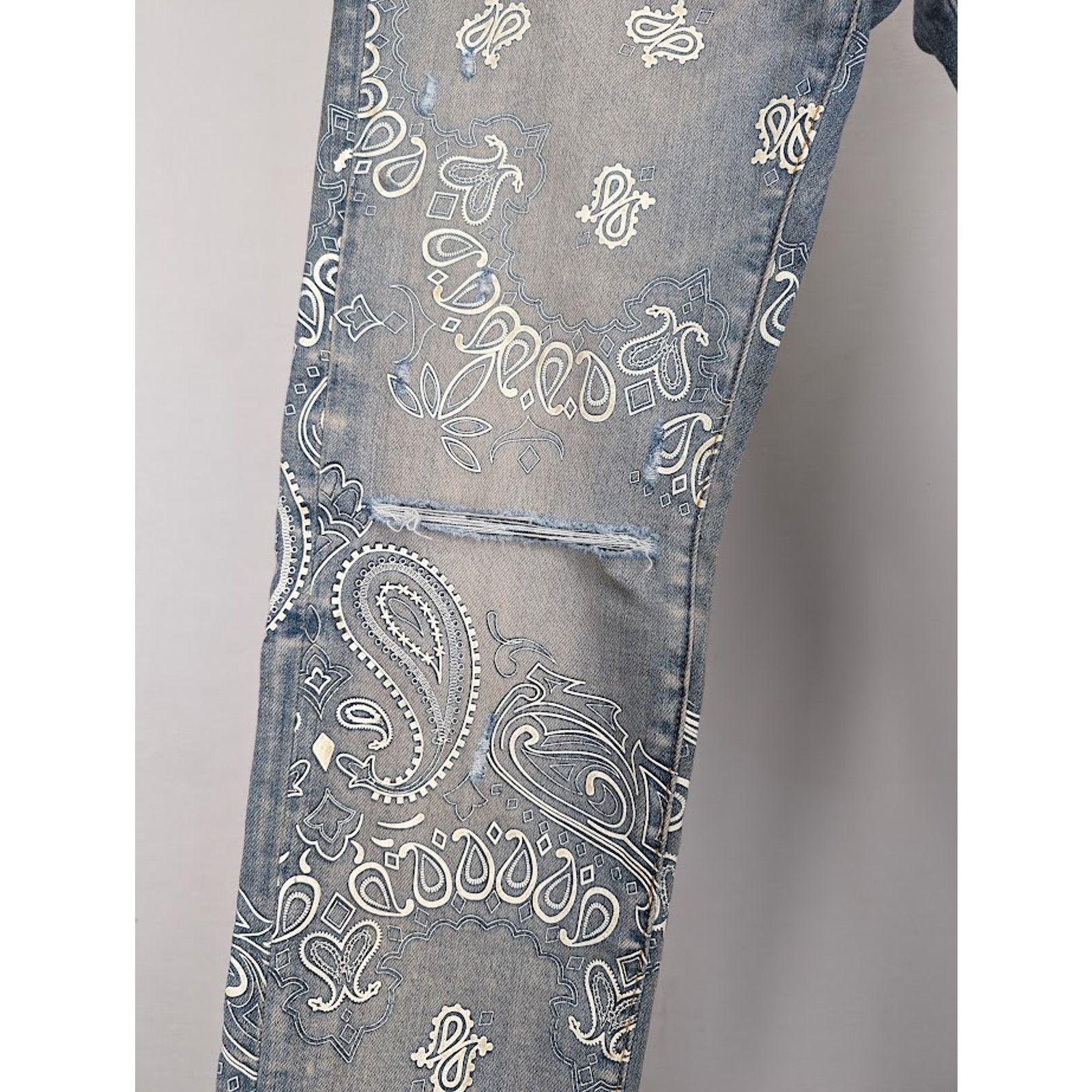 Amiri o1rshd1 Q:2 / Flocked Bandana Jeans in Clay Indigo Size US 31 - 5 Thumbnail