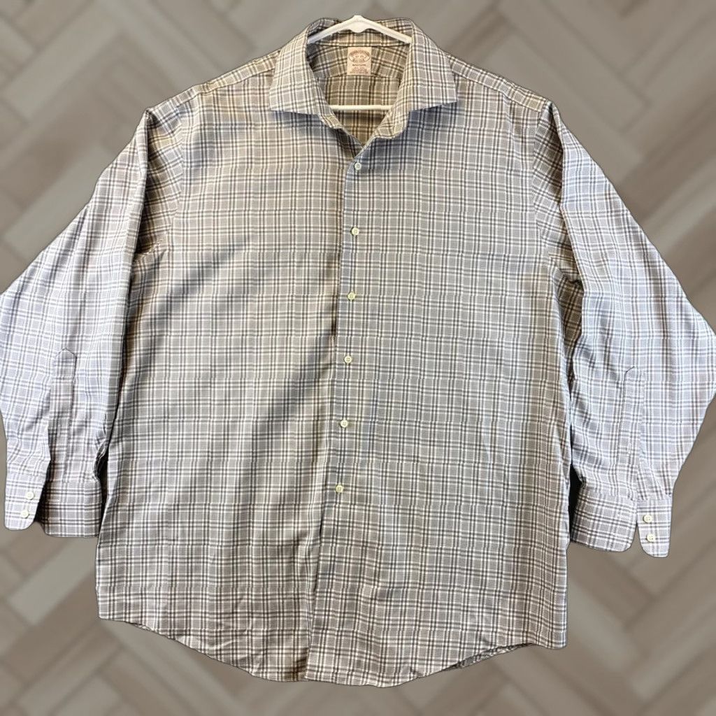 Brooks Brothers Brooks Brothers Men's Long Sleeve Dress Shirt Beige Regent 17 35 Plaid /89-26 /2nd Day Shipping? Size 46R - 1 Thumbnail