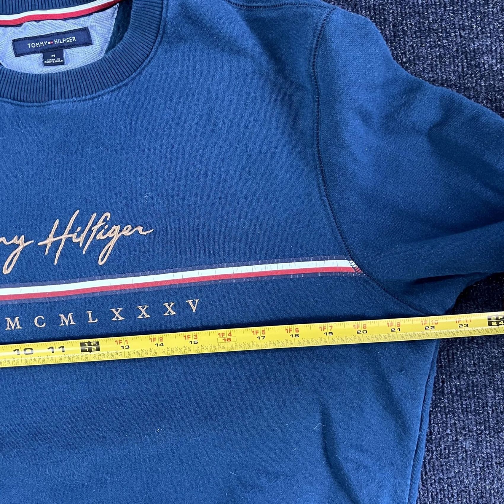 Tommy Hilfiger Tommy Hilfiger Sweatshirt Mens Medium Blue EST MCMLXXXV Fleece Pullover Size US M / EU 48-50 / 2 - 6 Thumbnail