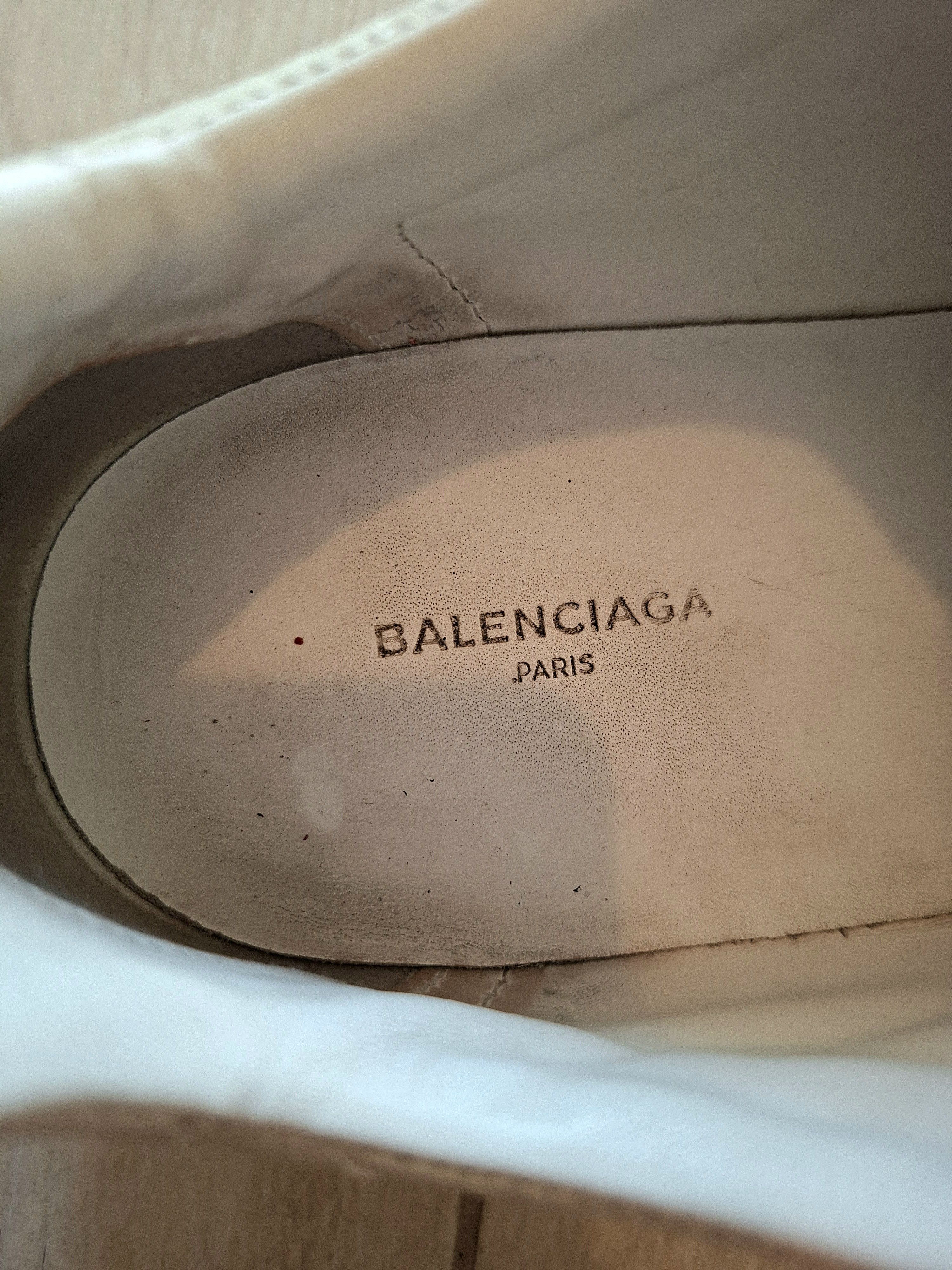 Balenciaga White and Gold Balenciaga Arenas Size US 9 / IT 39 - 12 Thumbnail