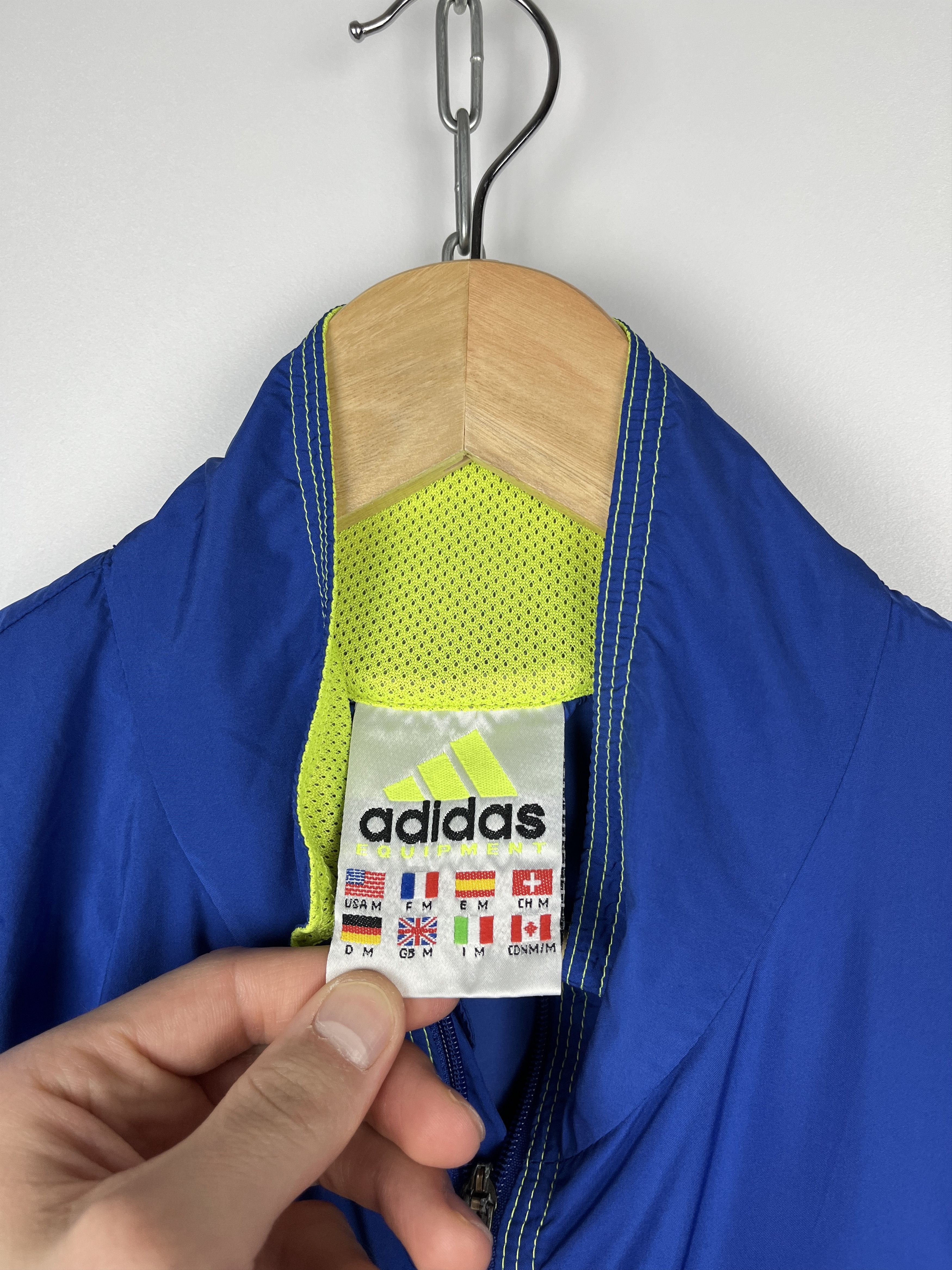 Adidas 90's Adidas Equipment Vintage Big Logo Back Light Jacket Size US M / EU 48-50 / 2 - 9 Thumbnail