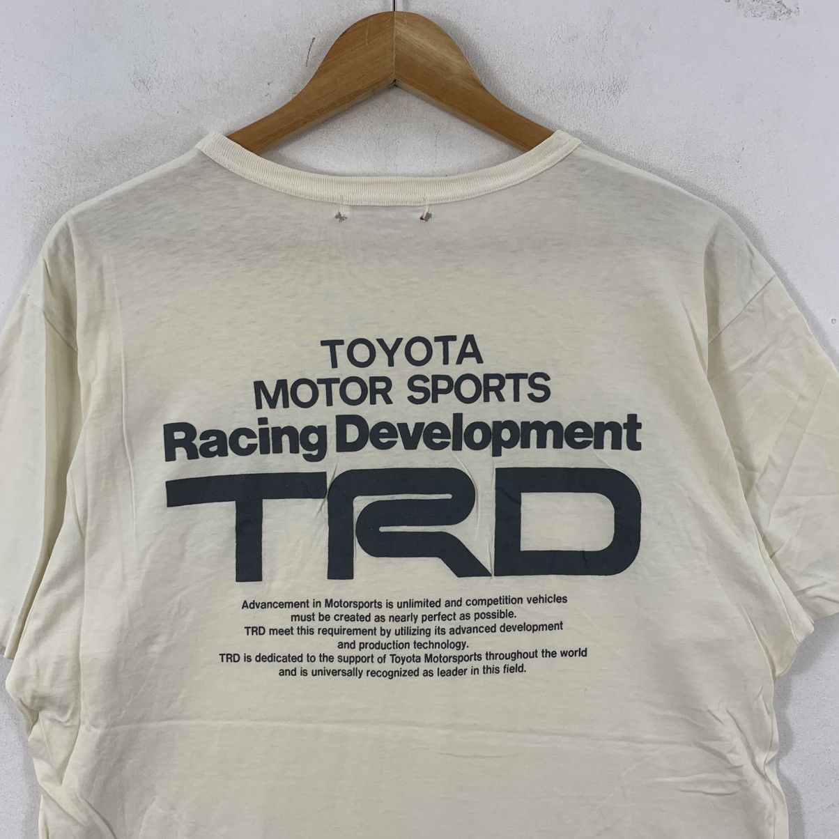 Vintage Vintage 90s TRD Toyota Racing Development ShortSleeve Tshirt Size US M / EU 48-50 / 2 - 3 Thumbnail