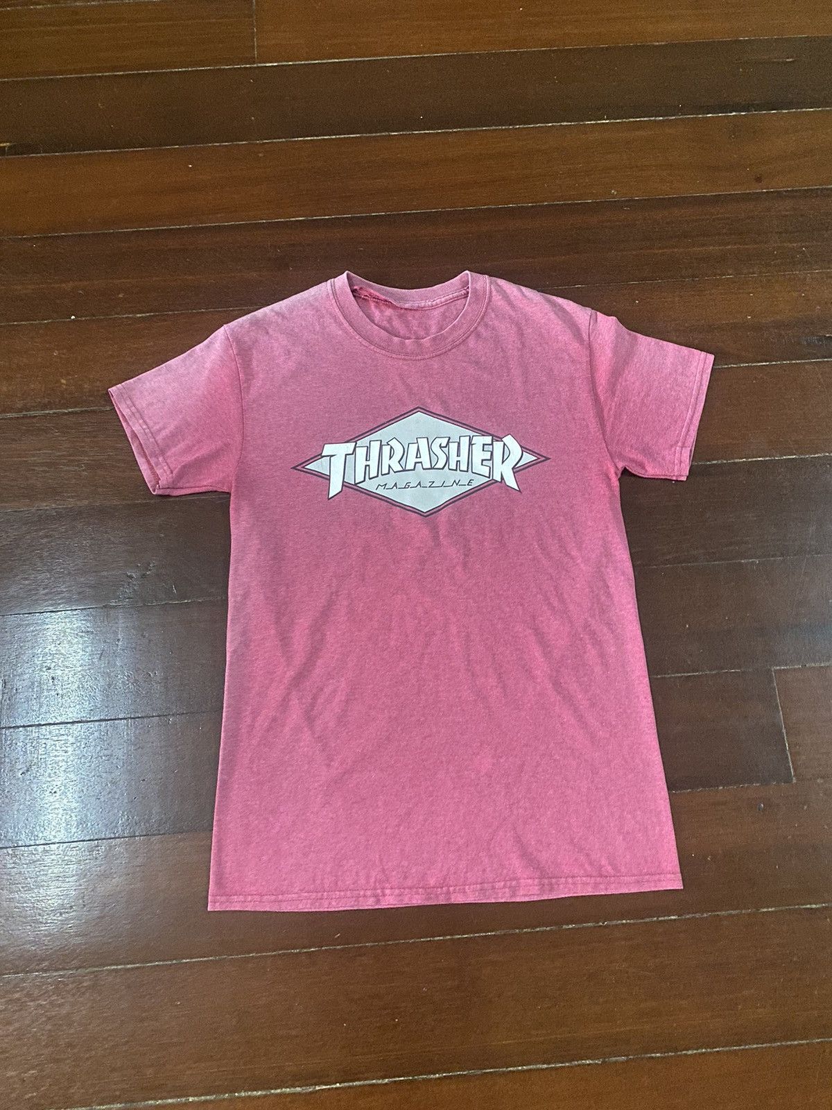Girl Skateboards × Thrasher × Vintage Vintage Thrasher sun faded Skate Board T Shirts Size US M / EU 48-50 / 2 - 2 Thumbnail