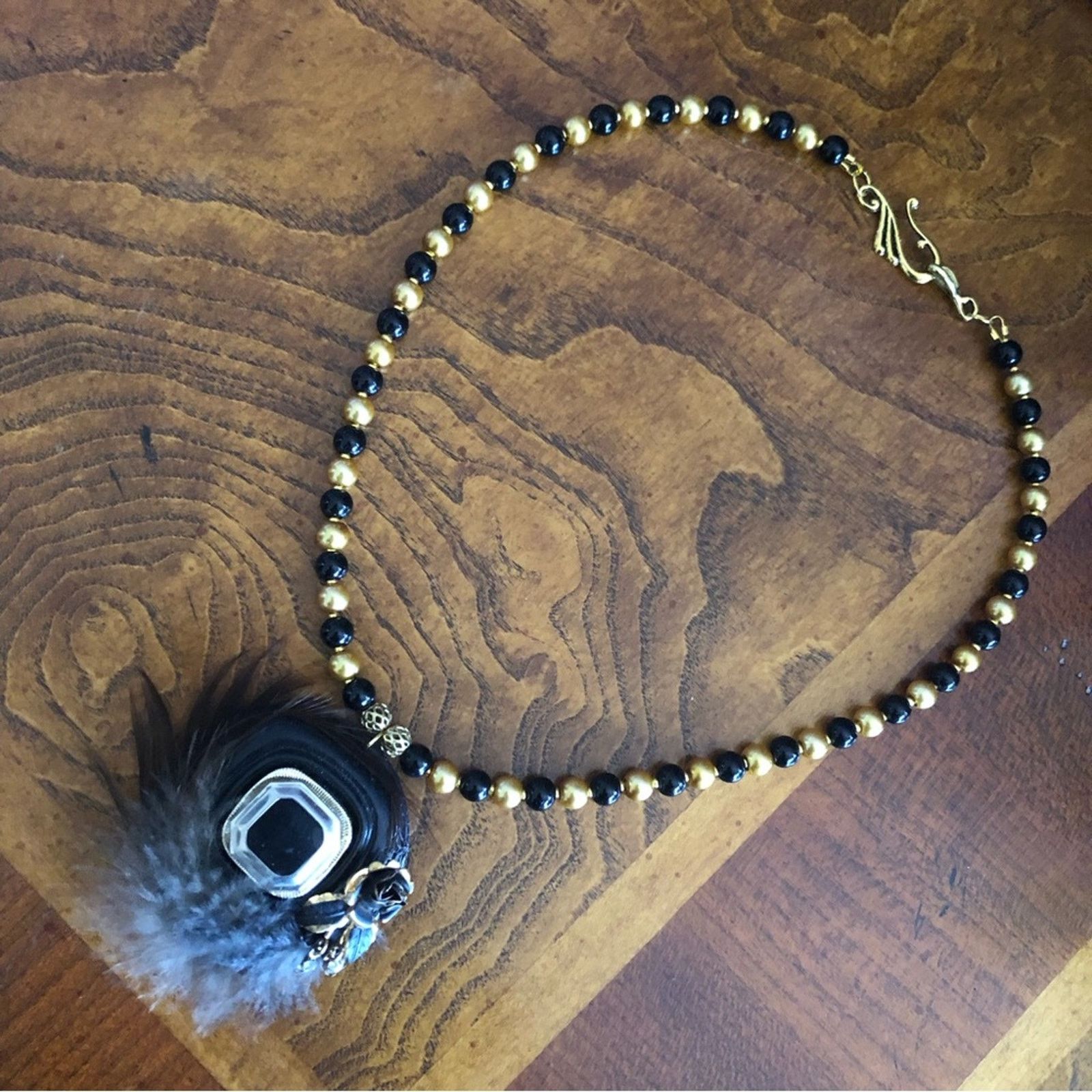 Handmade Handcrafted repurpose enamel feather crystal Pearl necklace Size ONE SIZE - 8 Thumbnail