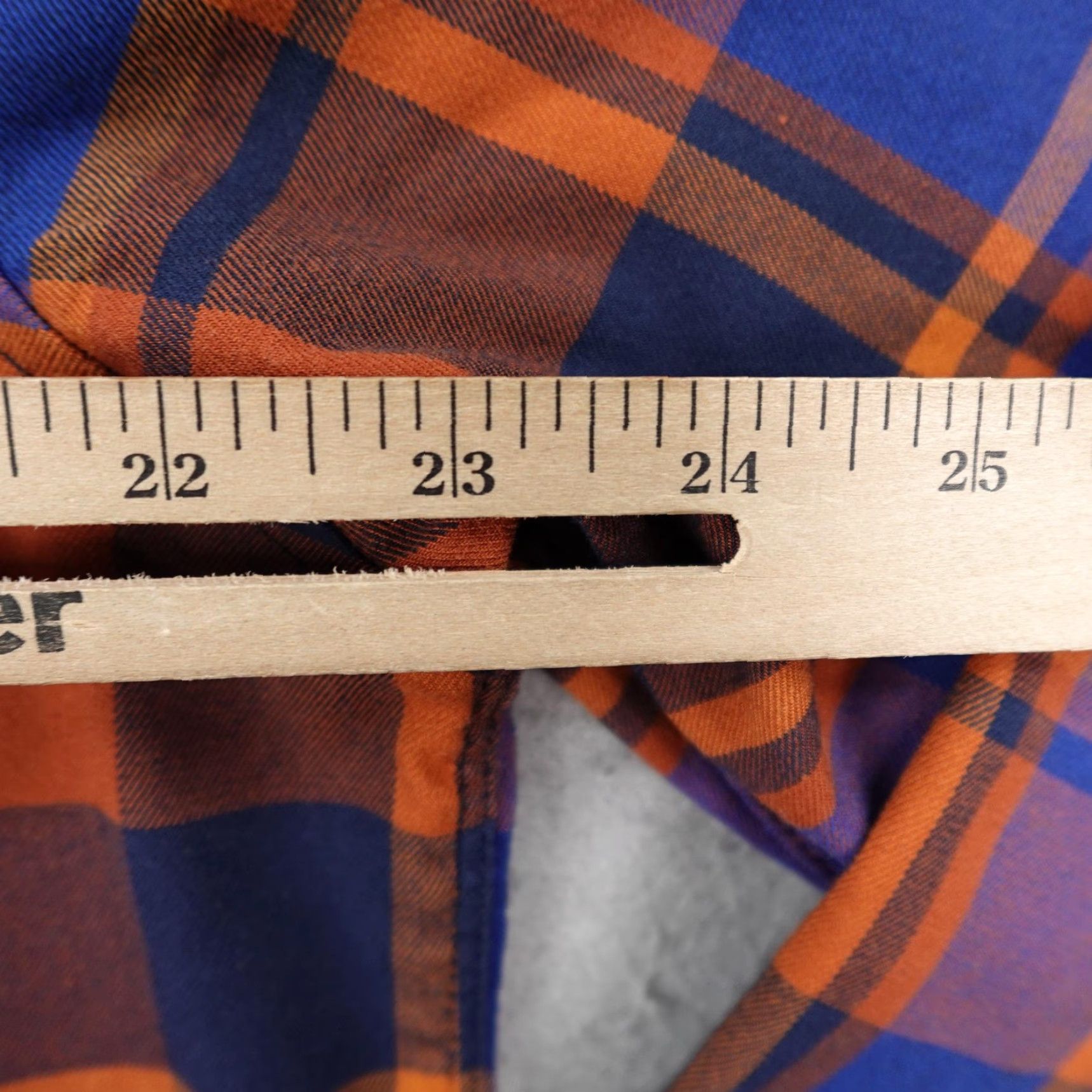 Mountain Hardwear VINTAGE? No, skip. Mountain Hardwear Shirt Mens Large Orange Plaid Flannel Button-Up Outdoor Size US L / EU 52-54 / 3 - 6 Thumbnail