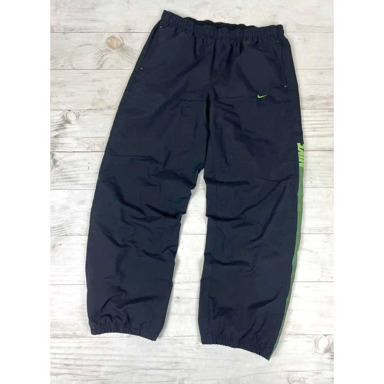 Nike VINTAGE Nike Track Pants Nike Track Pants Men L Black 90s Striped Pockets Inseam 32in 43cm 79cm Knee Thigh Front Rise Mens Size US 33 - 3 Thumbnail