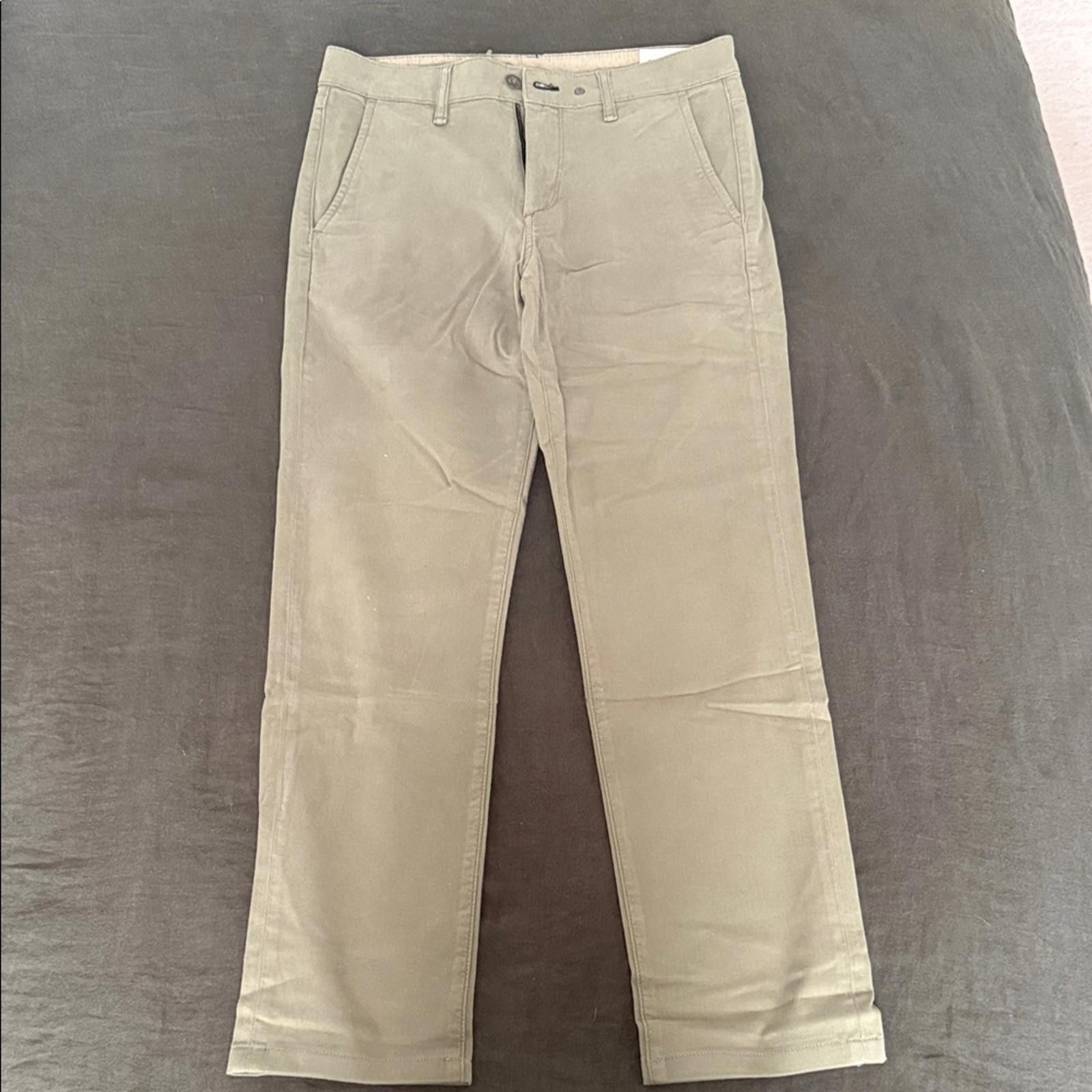 Rag & Bone Light Green Chinos. Fit 2. 30x30 Size US 30 / EU 46 - 1 Thumbnail