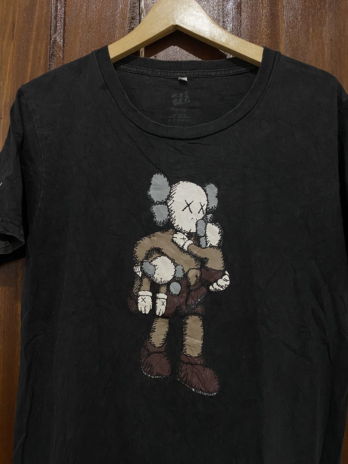 Kaws Vintage Kaws Japan Tshirt AA0024 Size US M / EU 48-50 / 2 - 2 Thumbnail