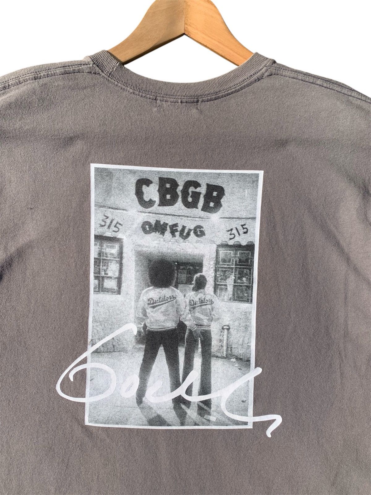 Band Tees Documents For Artist (CBGB OMFUG) Size US M / EU 48-50 / 2 - 5 Thumbnail