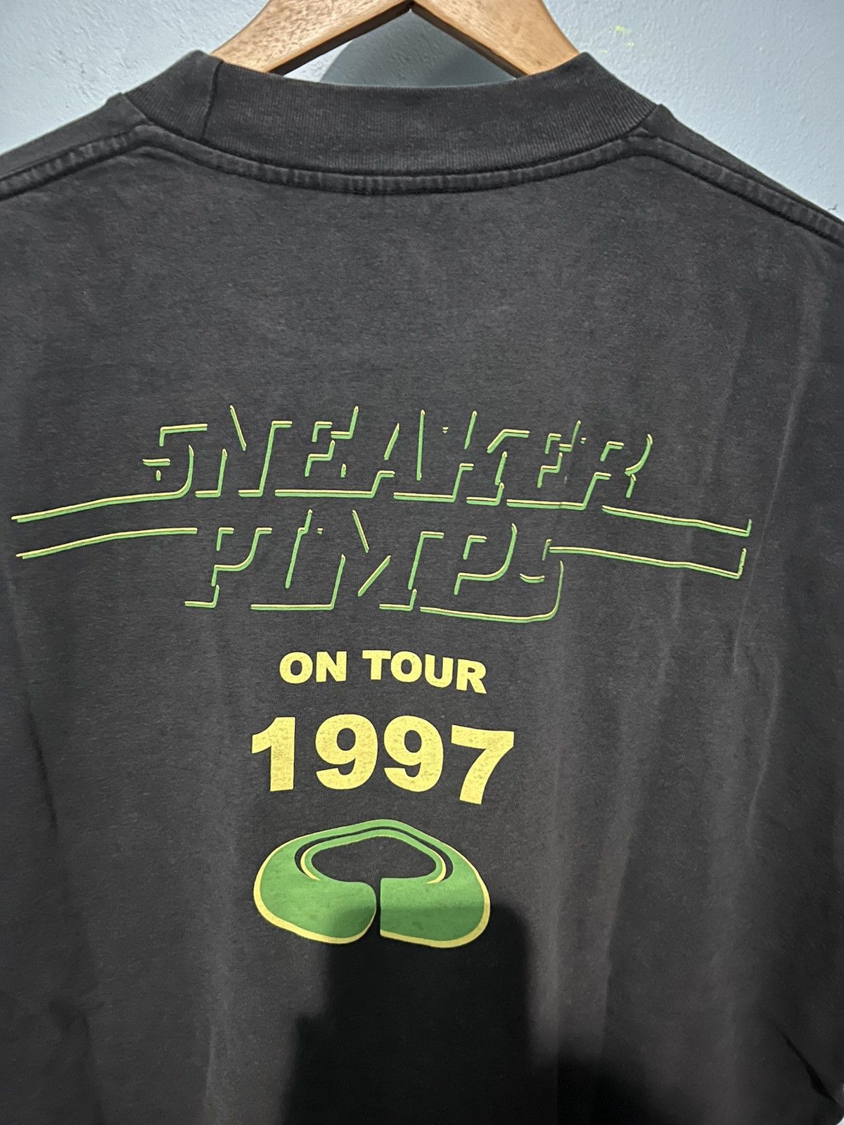 Band Tees Sneaker pimps bootleg T Shirt Tour 97 Trip Hop Faded Vintage Size US XL / EU 56 / 4 - 4 Thumbnail