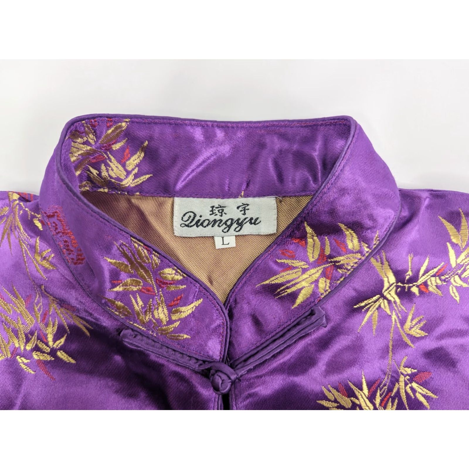 Vintage Diongyu Blouse Short Sleeve Satin Purple Front Pockets Size L Womens Size L / US 10 / IT 46 - 5 Thumbnail