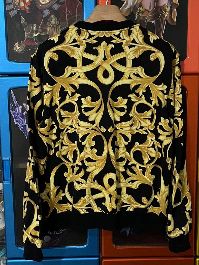 Versace Versace Black and gold pullover sweatshirt Size US XL / EU 56 / 4 - 2 Thumbnail