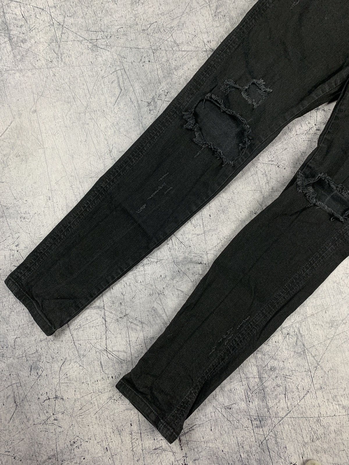 Represent Clo. Represent Clo. Knee Destroyer Denim Black Skinny Jeans Sz 30 Size US 30 / EU 46 - 3 Thumbnail