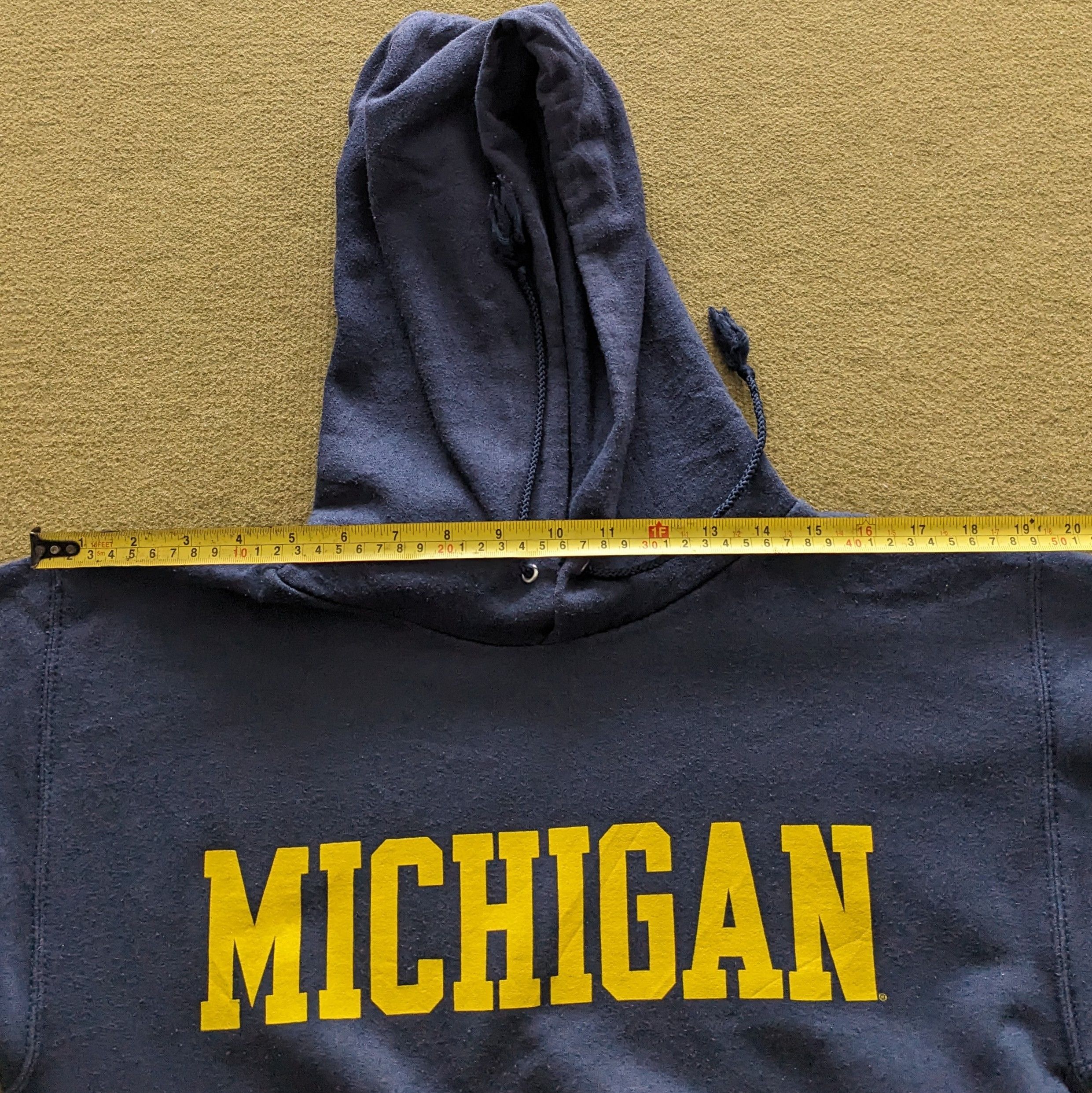 Champion Vintage MICHIGAN WOLVERINES x CHAMPION Streetwear Hoodies Size US S / EU 44-46 / 1 - 5 Thumbnail