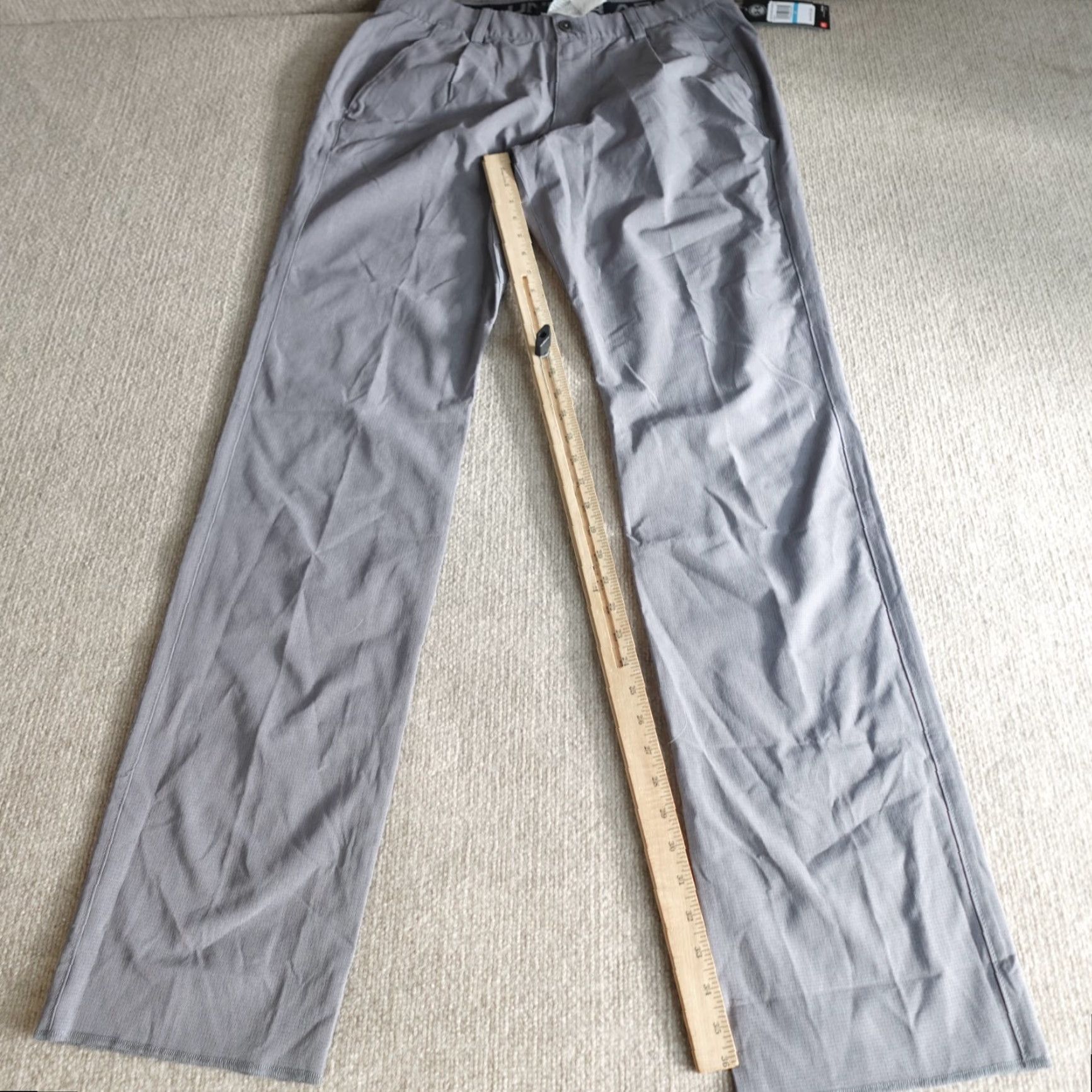 Under Armour Under Armour Pants 36 Gray Solid Loose Unhemmed NEW Mens Pants Gray 36 Inseam 36 Poly Blend Chino Regular Size US 36 / EU 52 - 2 Thumbnail