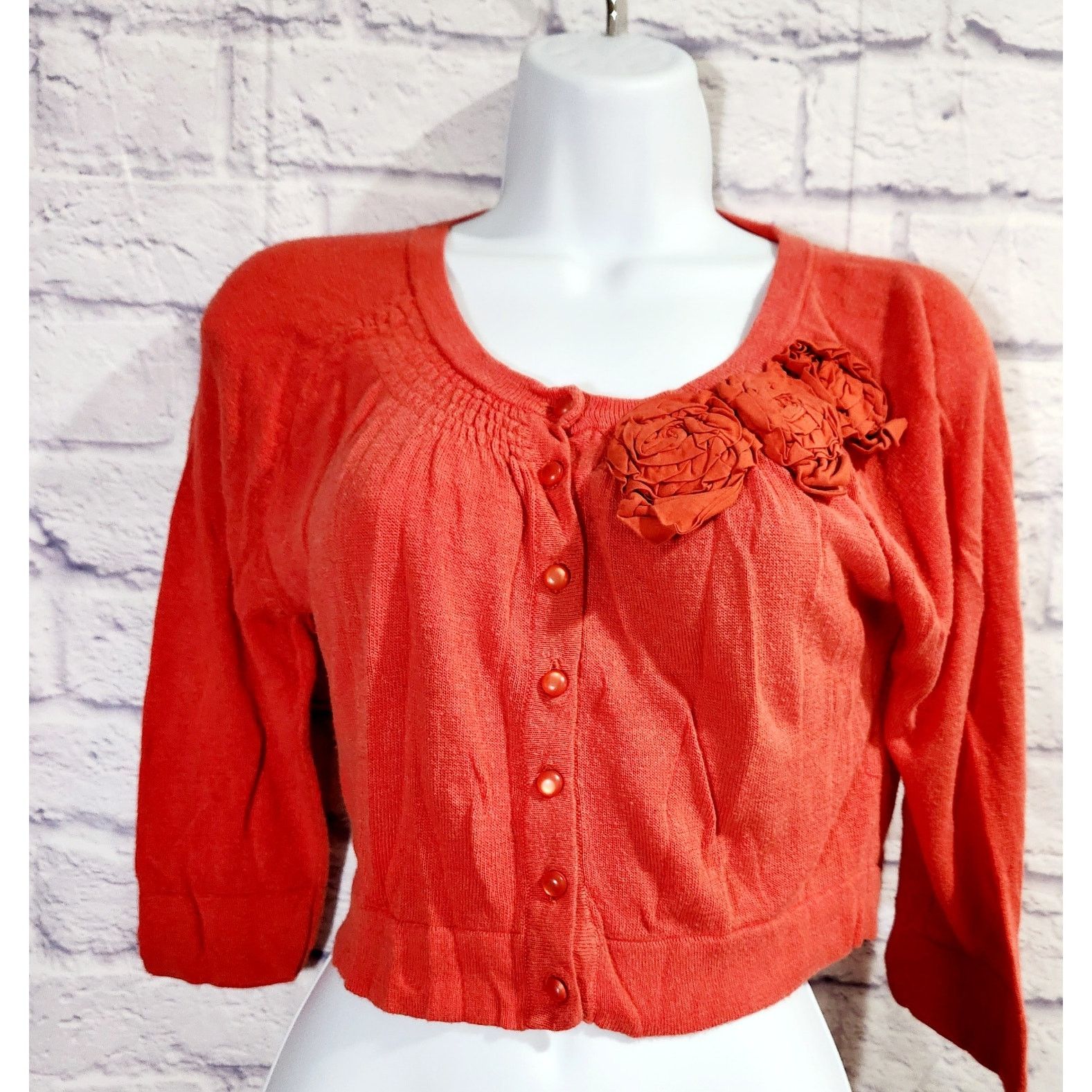 Other Kensie Orange 3D Rosettes Cropped Button Cardigan Sweater M Size M / US 6-8 / IT 42-44 - 1 Thumbnail