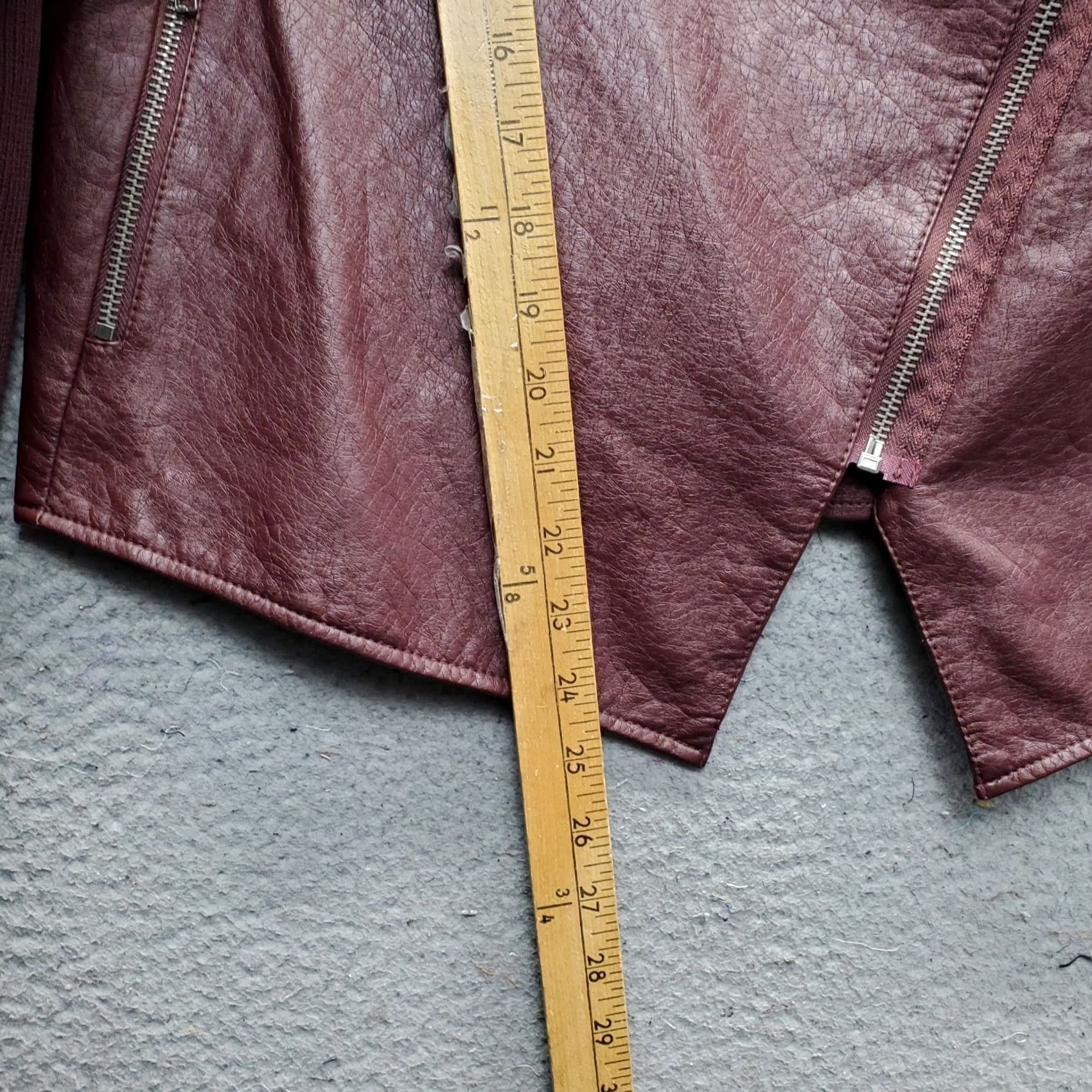 BB Dakota BB Dakota Womens Large Burgundy Faux Leather Jacket Asymmetrical Zip Lined Casual Motorcycle Jacket EUC Women Size L Size L / US 10 / IT 46 - 3 Thumbnail