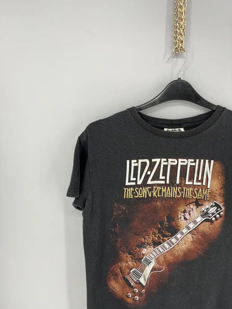 Band Tees Vintage Y2K LED ZEPPELIN Band Rock Tour T-shirt 90s Style Size US M / EU 48-50 / 2 - 4 Thumbnail