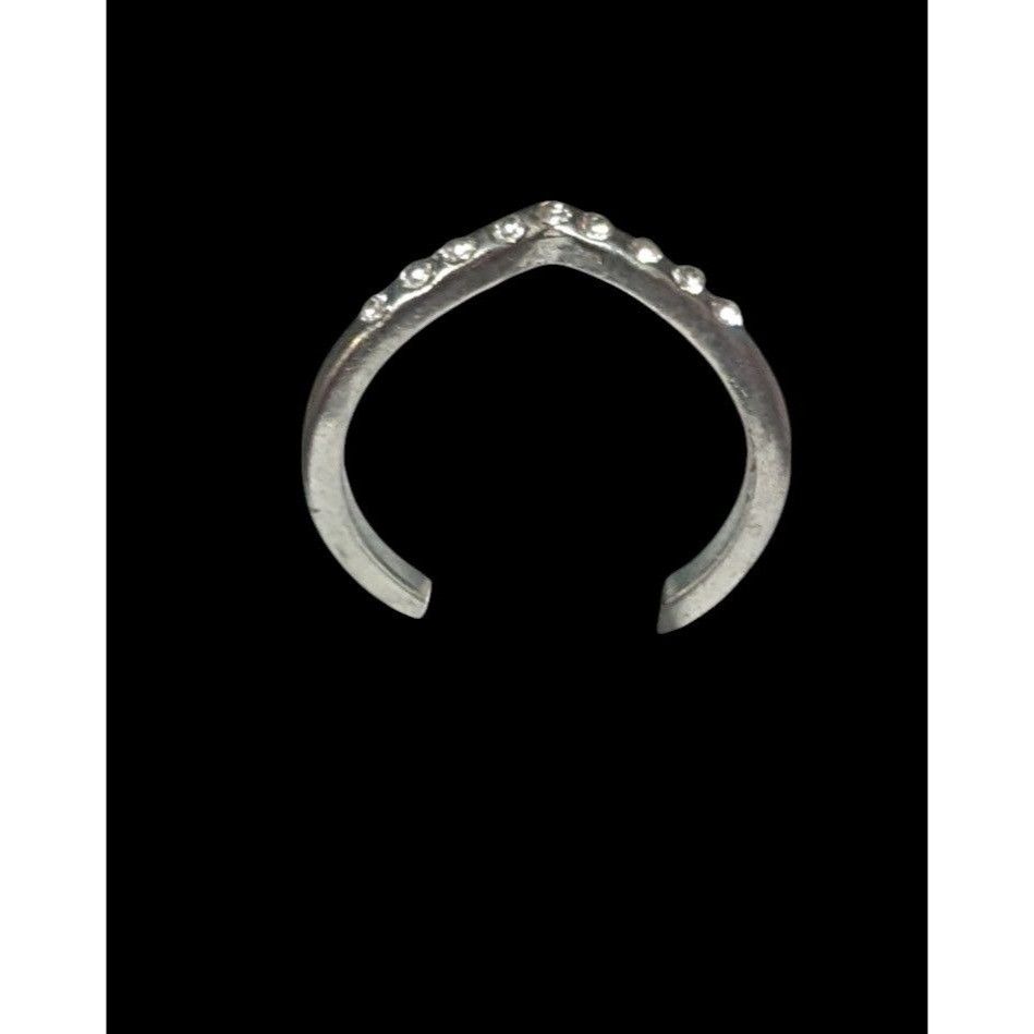 Other Minimalist Gemmed Chevron Silver Tone Ring Size 3 1/2 Size ONE SIZE - 9 Thumbnail