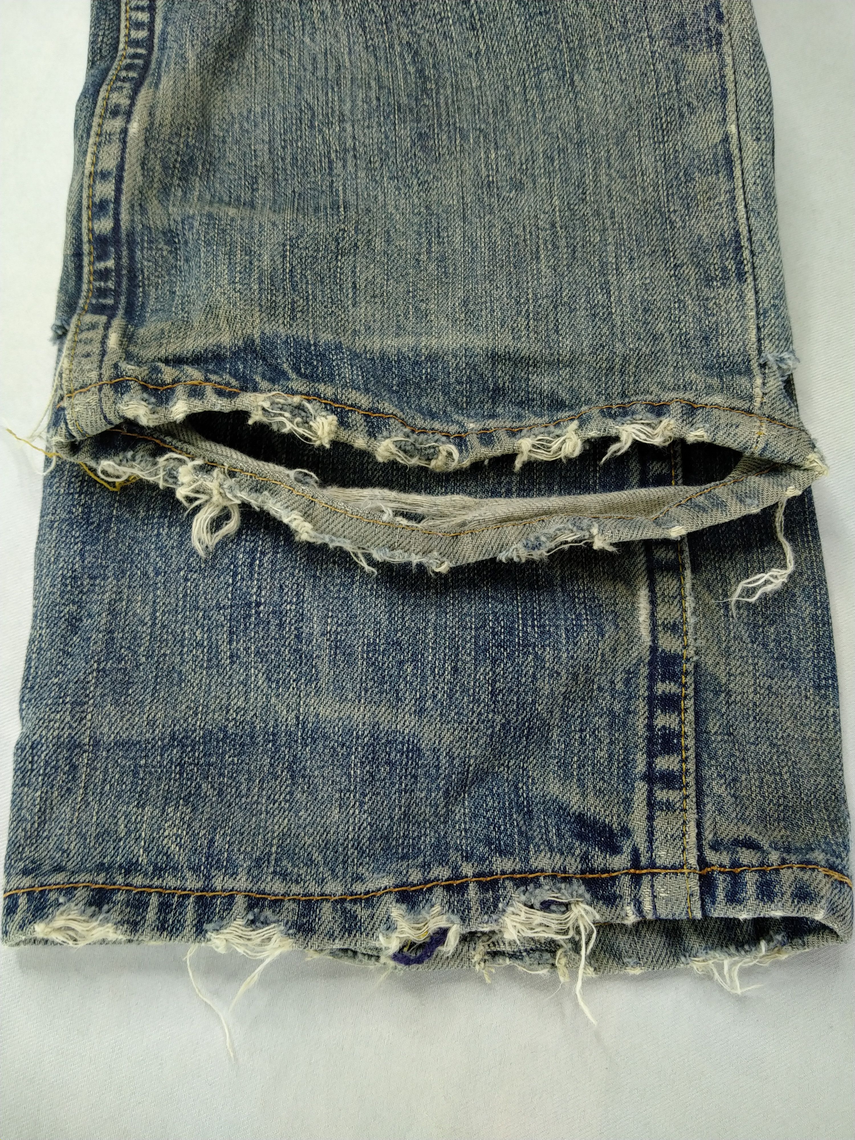 Japanese Brand Distressed Indigo Vintage Levi's 505 32x32.5 Denim JN939 Size US 32 / EU 48 - 11 Thumbnail