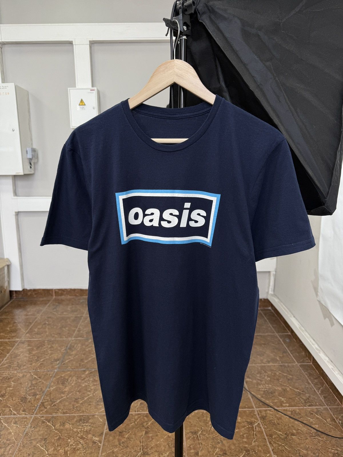 Band Tees 🇬🇧 Vintage Oasis Maine Road 96 T-Shirt Liam Gallagher 2024 Size US M / EU 48-50 / 2 - 1 Thumbnail