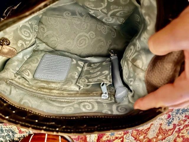 Designer Stylish Faux Crocodile Handbag with Interior Zip Pocket Size ONE SIZE - 3 Thumbnail
