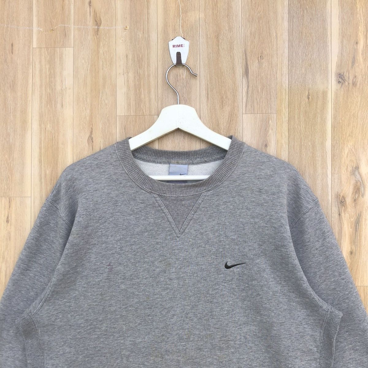Nike Vintage Nike Crewneck Embroidered Sweatshirt Size US L / EU 52-54 / 3 - 3 Thumbnail