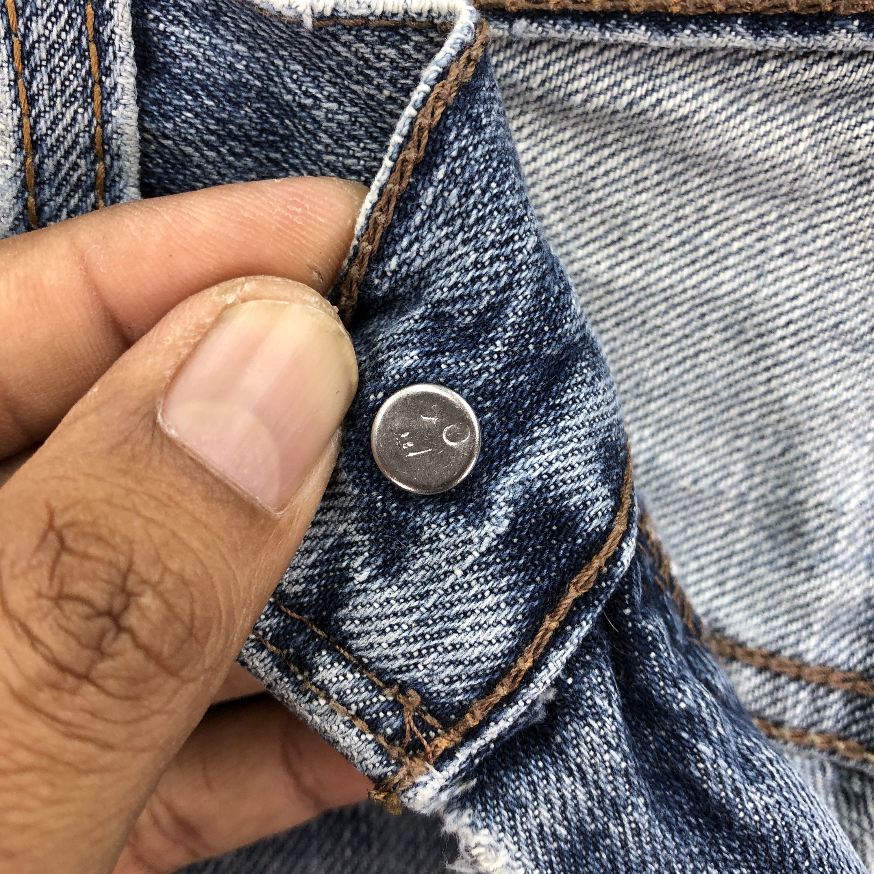Levi's Vintage Levis 569 Baggy Loose Jeans Ripped Levis Faded Denim Size US 30 / EU 46 - 6 Thumbnail