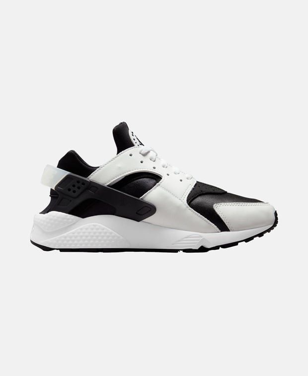 Nike Air Huarache Running Shoes in Black, Women's (Size 6)