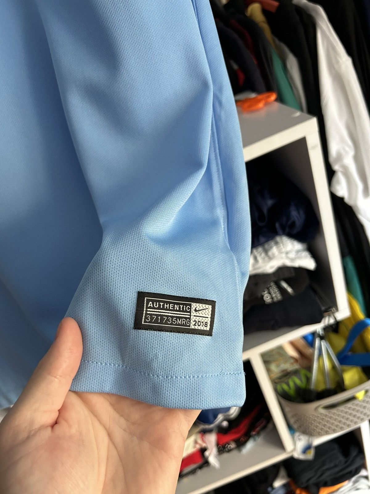 Nike Manchester City Nike Home 2018/19 soccer jersey Size US S / EU 44-46 / 1 - 4 Thumbnail
