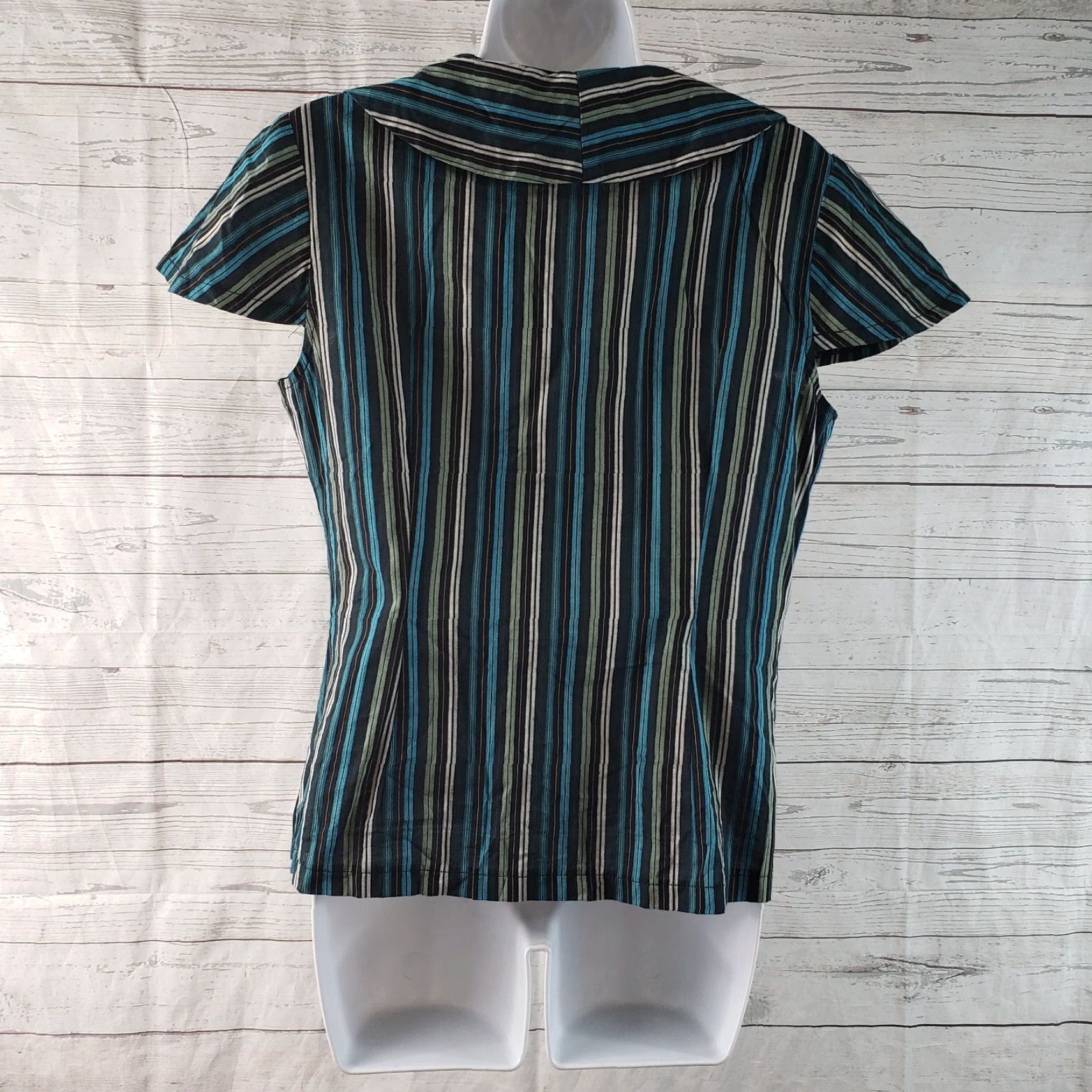 Vintage Voodoo Vixen Button Front Top Womens Sz Large Blue Green Striped 100% Cotton Cap Sleeve V-Neck Casual Shirt Womens Size L / US 10 / IT 46 - 4 Thumbnail