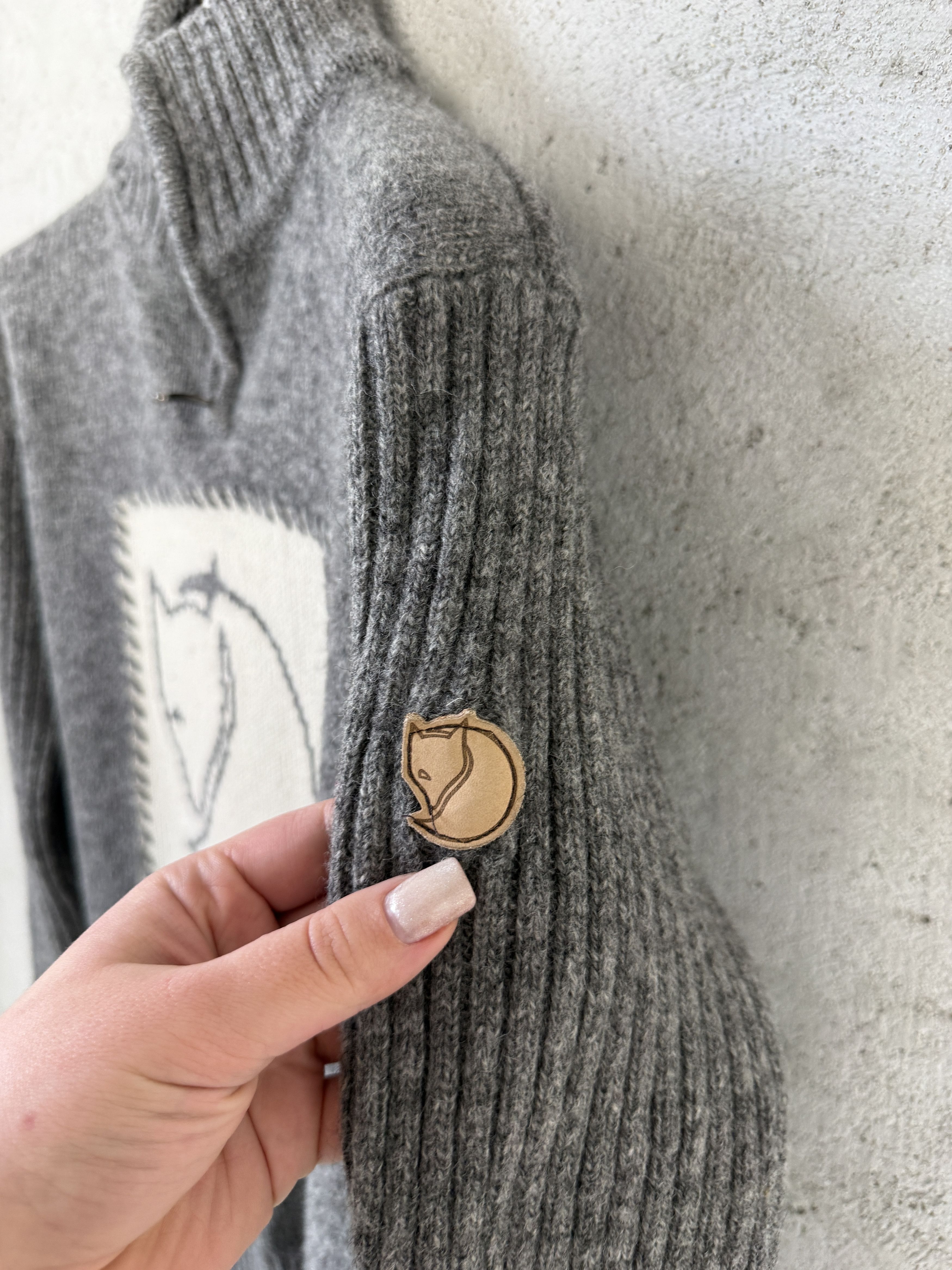 Fjallraven Fjallraven Louise Sweater knitwear wool big logo Size L / US 10 / IT 46 - 4 Thumbnail