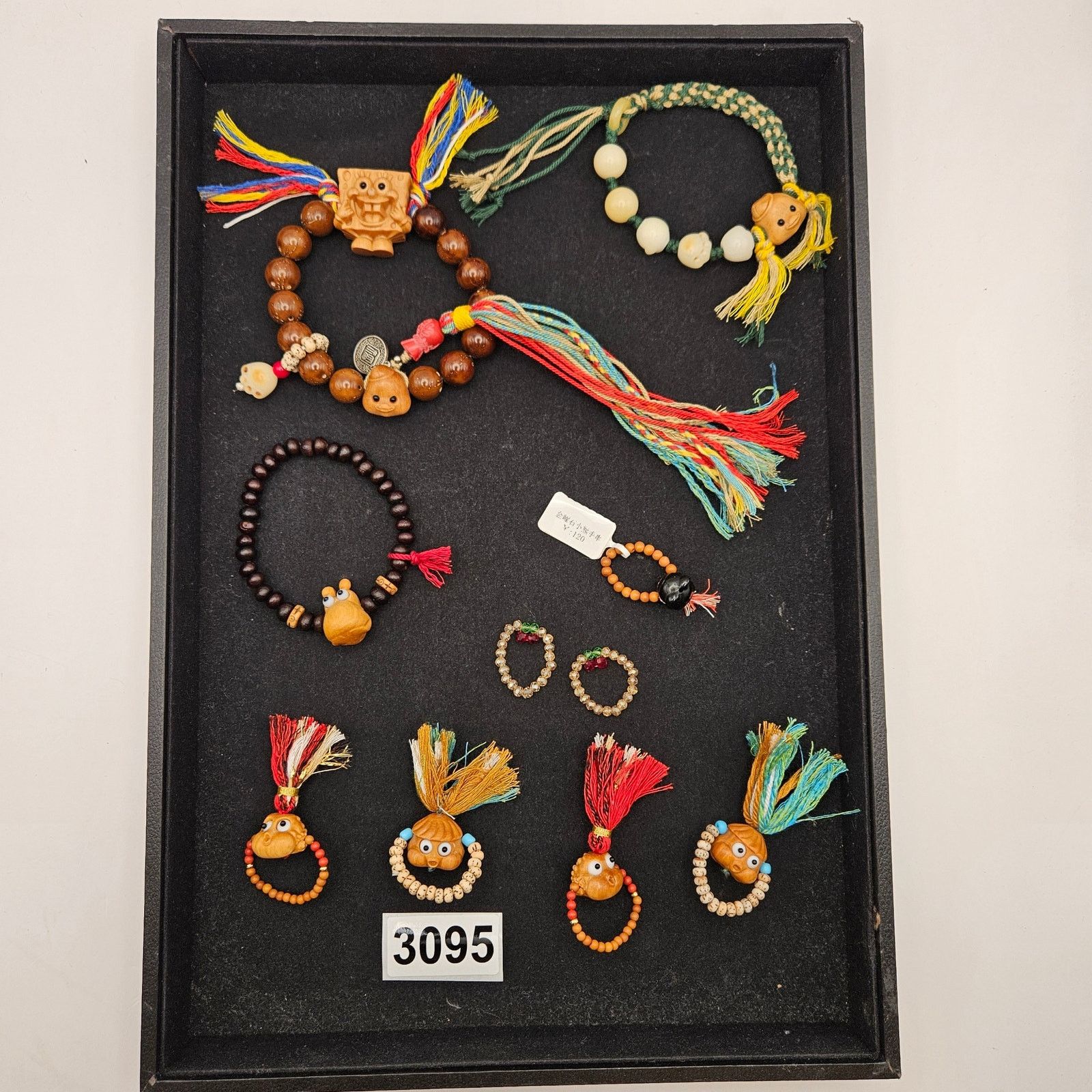 Other HANDMADE ASIAN BRACELET LOT CARVED WOOD TASSEL KAWAII CHARMS Size ONE SIZE - 1 Thumbnail