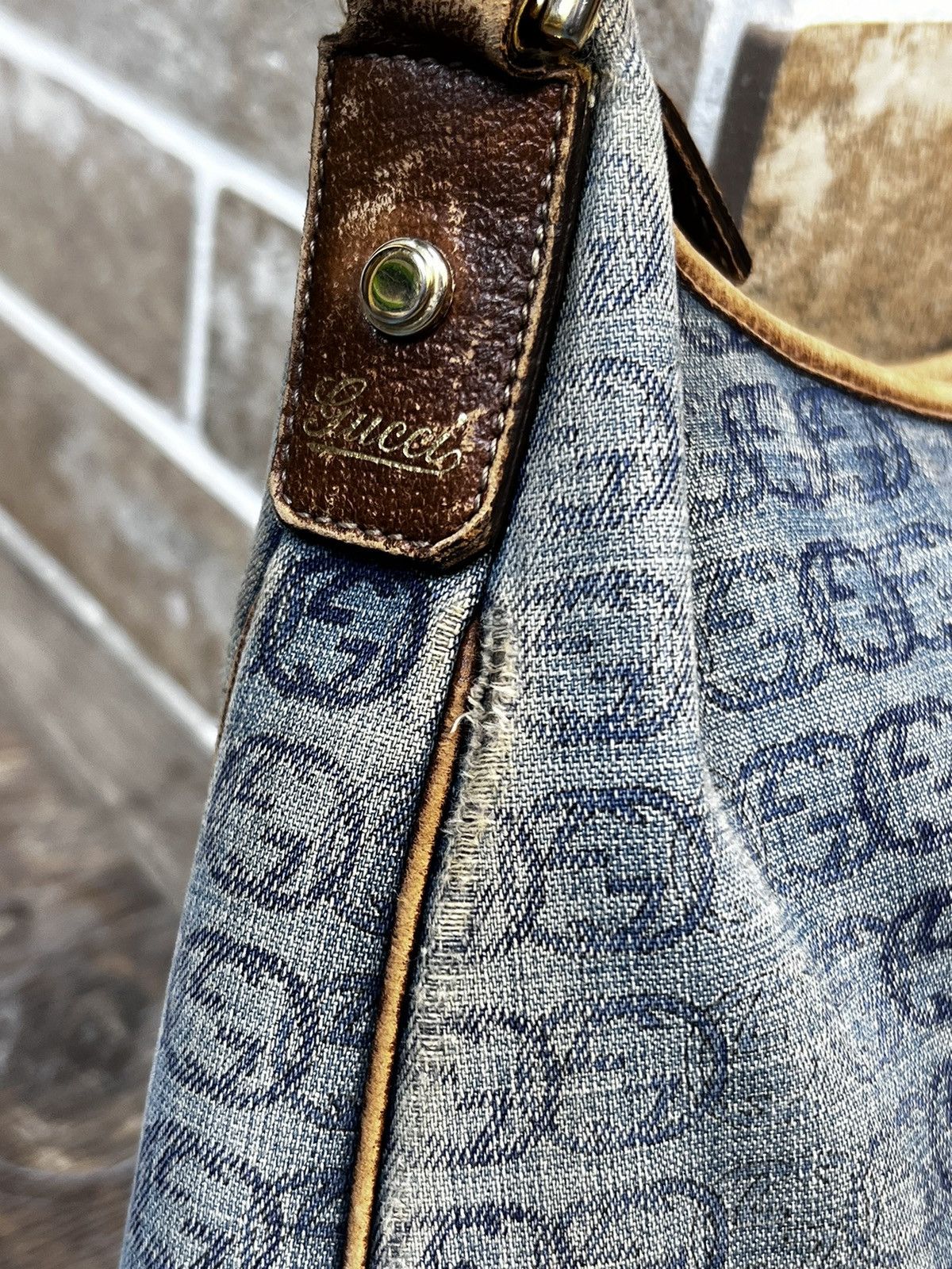 Gucci × Vintage Gucci Blue GG Denim Abbey D-Ring Shoulder Hobo Bag Size ONE SIZE - 9 Thumbnail