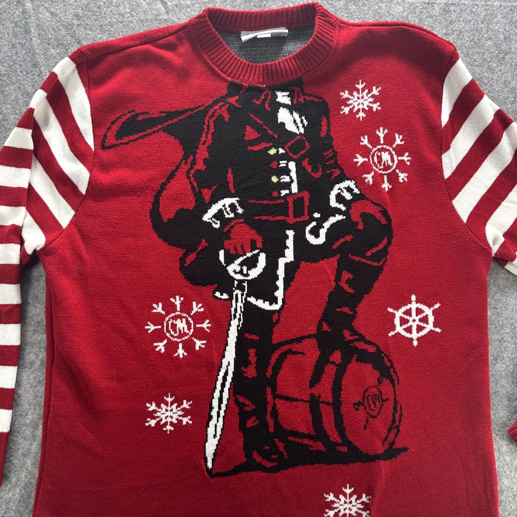 Vintage Captain Morgan Sweater Mens Medium Red White Pirate Ugly Christmas Rum Skull Size US M / EU 48-50 / 2 - 4 Thumbnail