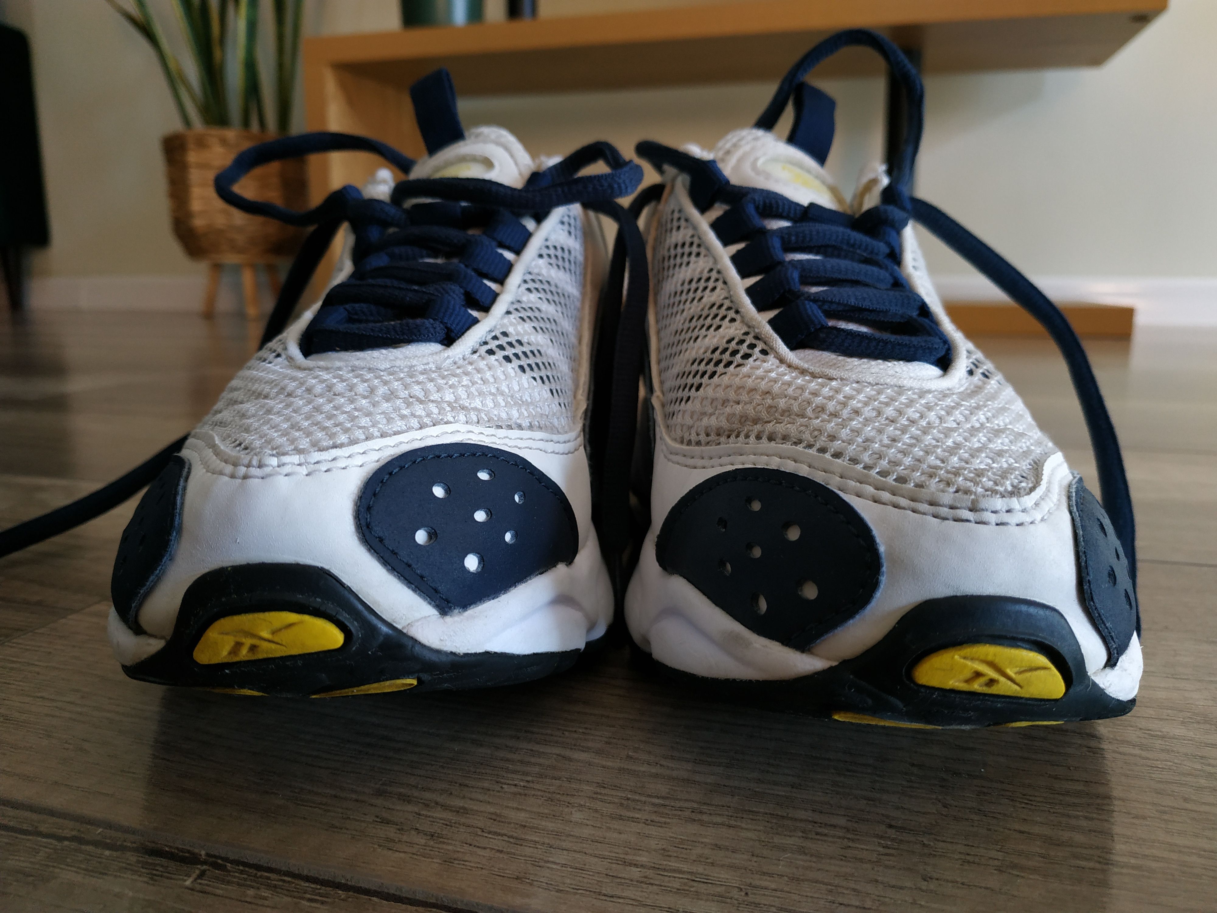 Reebok Daytona DMX 2 Women's Sneakers/Shoes, UK5 US6 EU 37,5