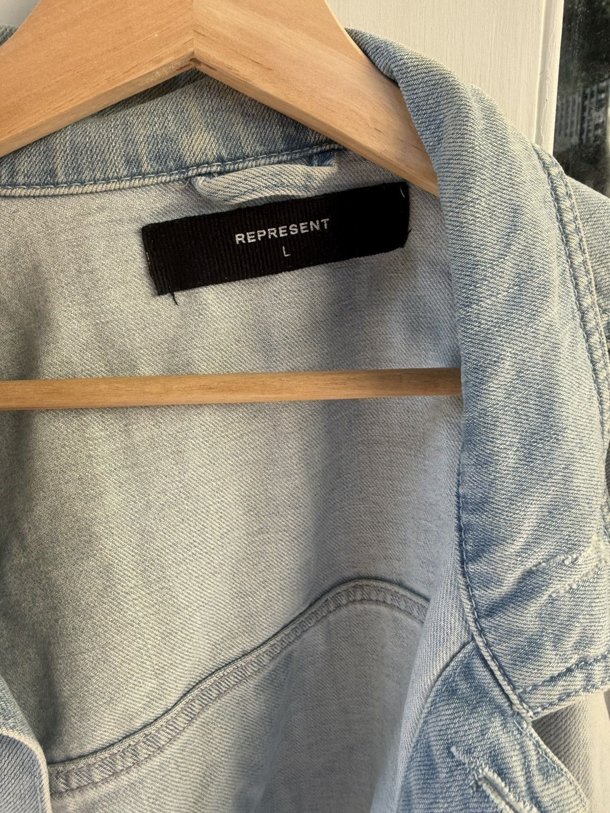 Represent Clo. Lightly distressed denim jacket Size US L / EU 52-54 / 3 - 2 Thumbnail