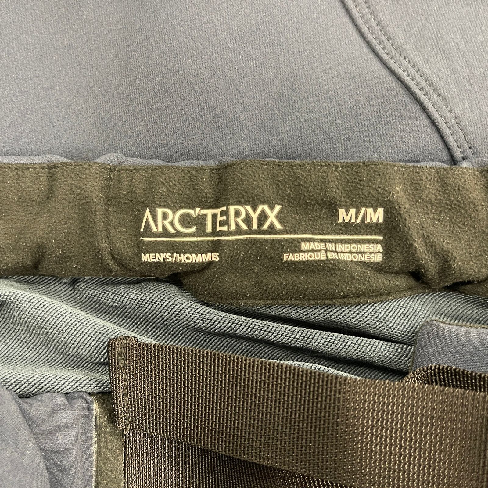 Arc'teryx Arc'teryx Gamma AR Outdoor Pants Navy size Medium M B6 Size US 30 / EU 46 - 4 Thumbnail