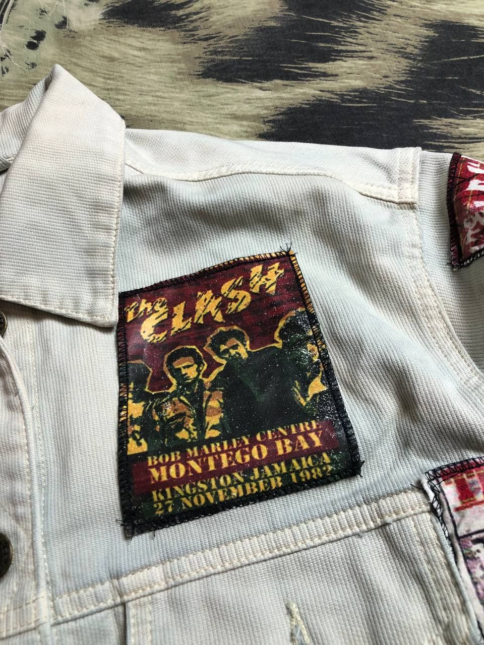 Eddie Bauer Vintage 90s Eddie Bauer Baggy STREETWEAR JEANS JACKET Size US M / EU 48-50 / 2 - 7 Thumbnail