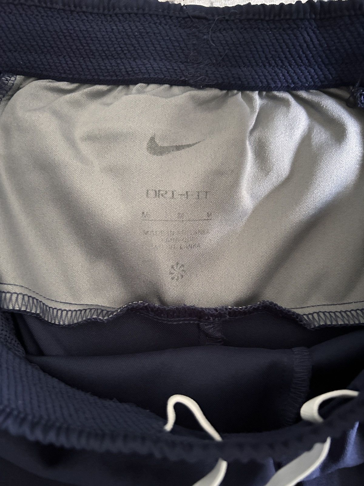 Nike Nike track club joggers Size US 30 / EU 46 - 3 Thumbnail