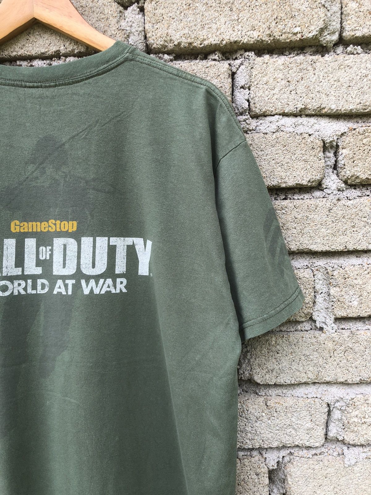 Vintage Vintage Sunfaded Call Of Duty Advance Team Backhit Tee Size US L / EU 52-54 / 3 - 6 Thumbnail