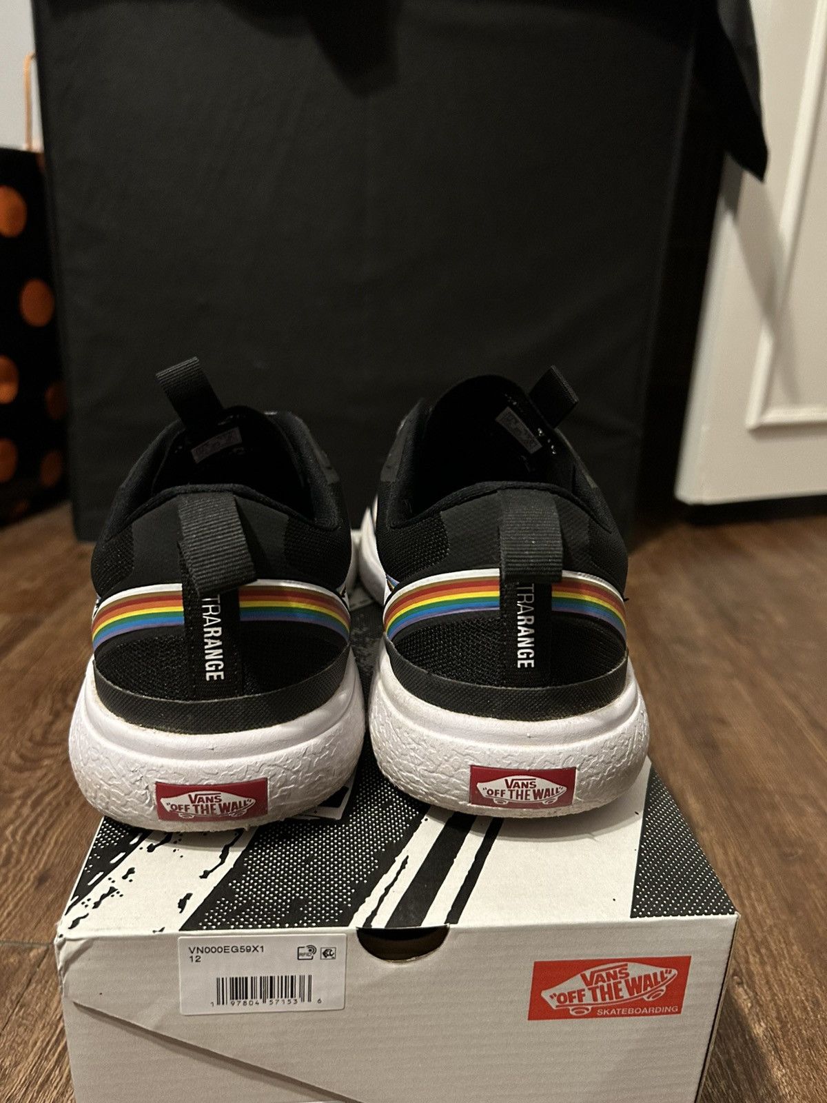 Vans Vans Ultrarange Pride Edition Size US 11.5 / EU 44-45 - 2 Thumbnail
