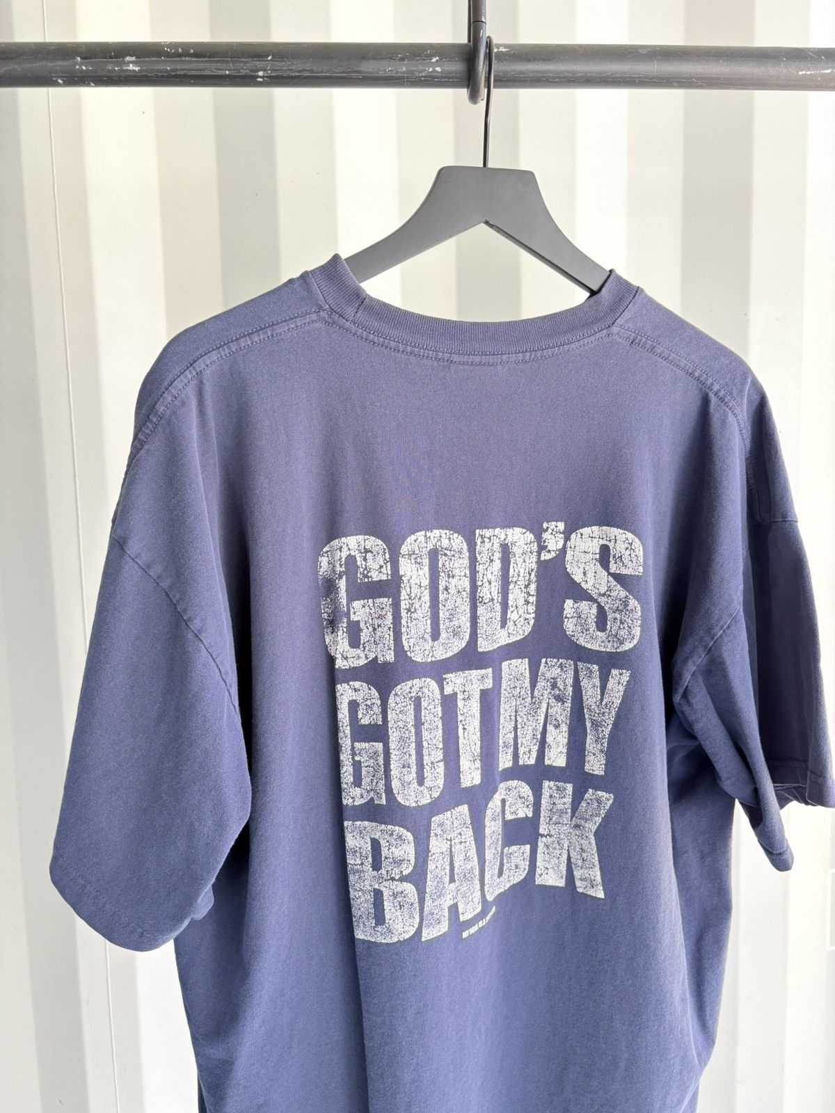 Vintage Vintage Jesus Tee Gods Got My Back Fade Thrashed GRUNGE Band Size US XXL / EU 58 / 5 - 4 Thumbnail