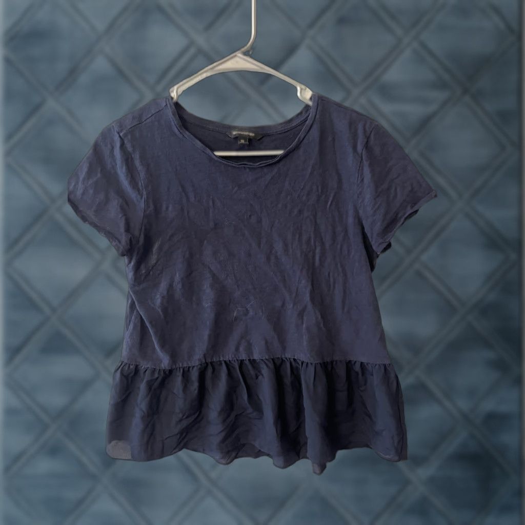 Banana Republic Banana Republic Shirt Womens Peplum T-Shirt Crew Neck Short Sleeve Navy Blue M Size M / US 6-8 / IT 42-44 - 1 Thumbnail
