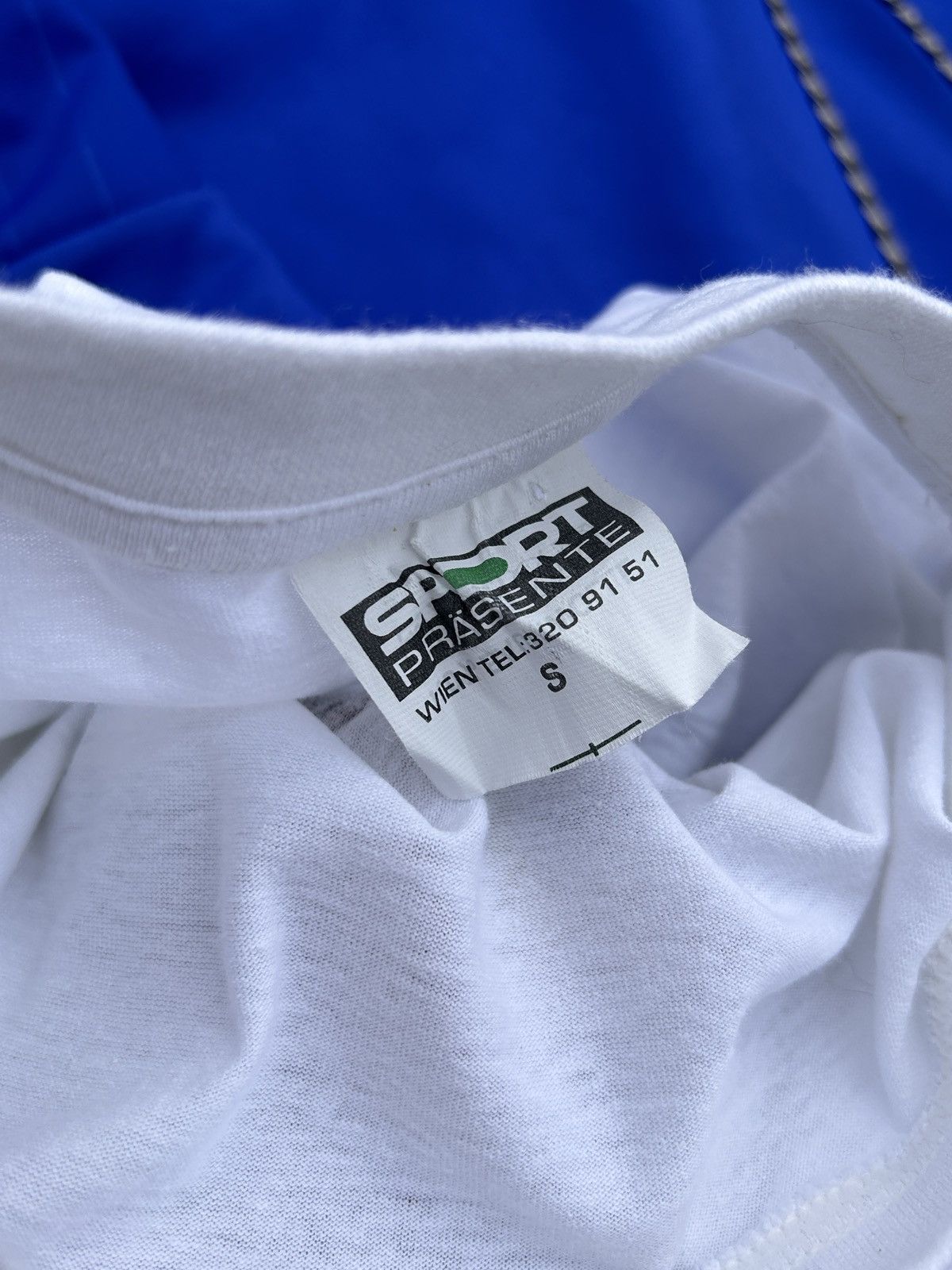 Vintage 90s Vintage Austria Osterreich 1998 World Cup Authgraph Tee Size US S / EU 44-46 / 1 - 6 Thumbnail