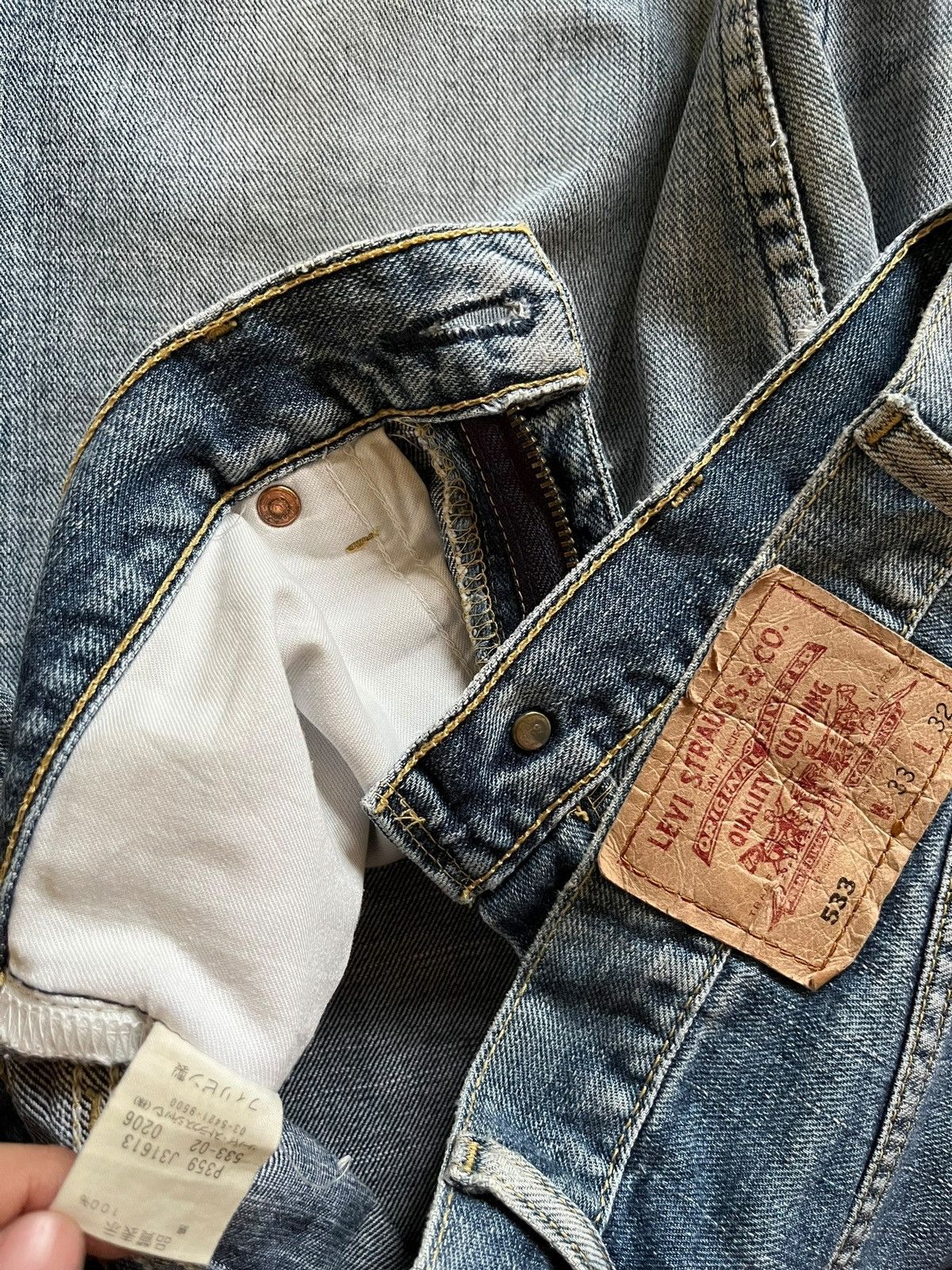 Levi's × Levi's Vintage Clothing Vintage 90s Levis 533 Faded Wash Distressed Loose Jeans Size US 32 / EU 48 - 10 Thumbnail