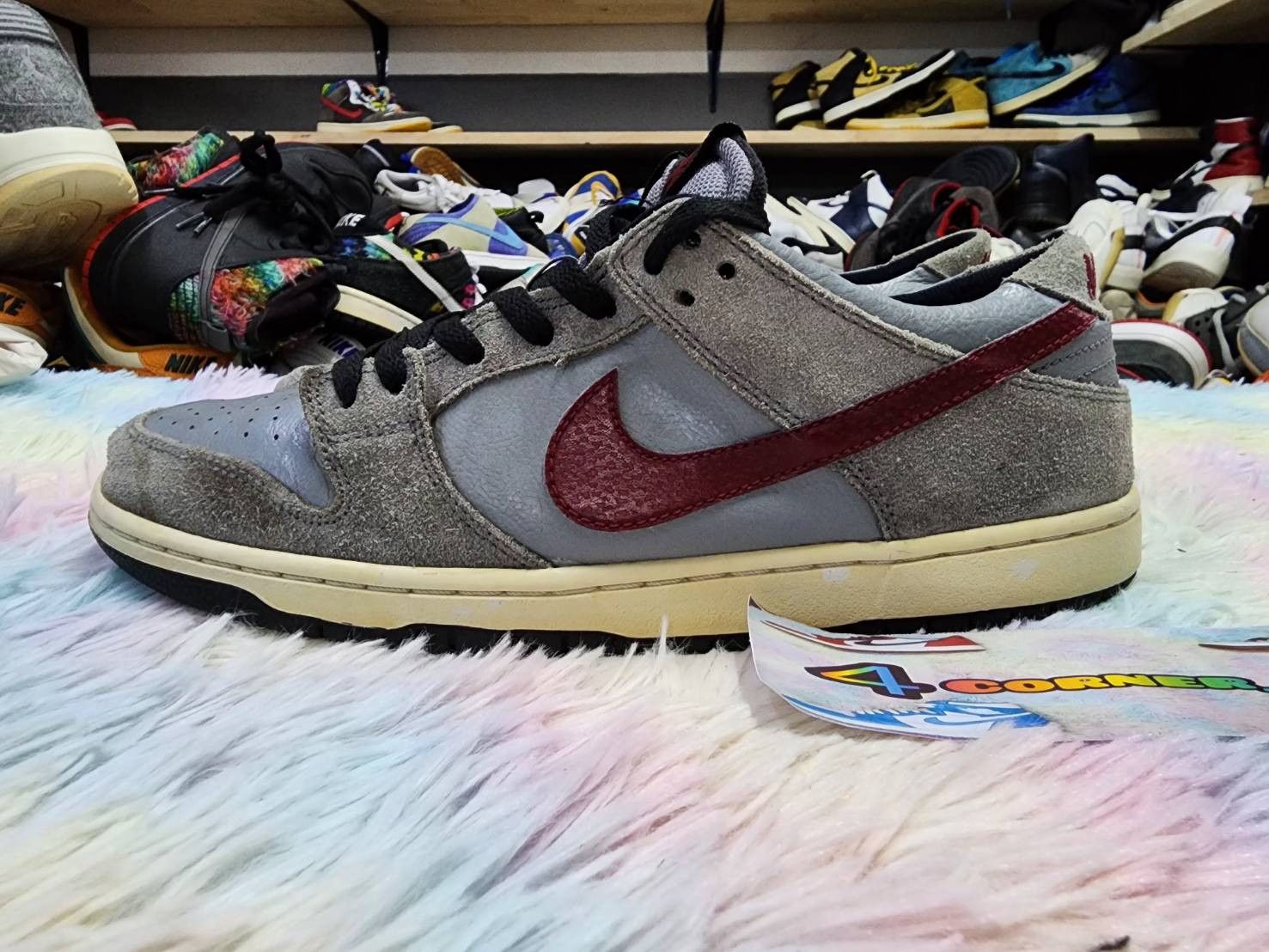 image of Nike Sb Dunk Low Ishod Wair Grey Red Shoes, Men's (Size 10)