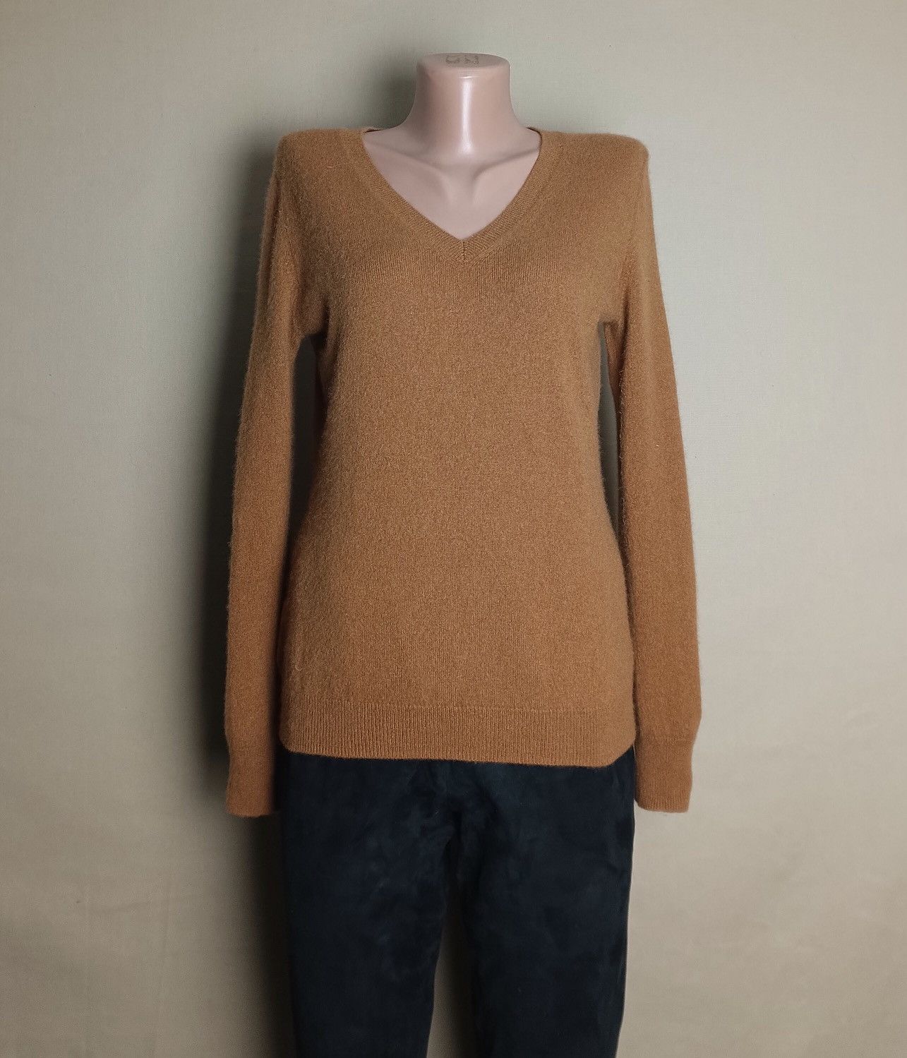 Designer GALERIA Cashmere V-neck Sweater Jumper Size EU36 / S Size S / US 4 / IT 40 - 1 Thumbnail