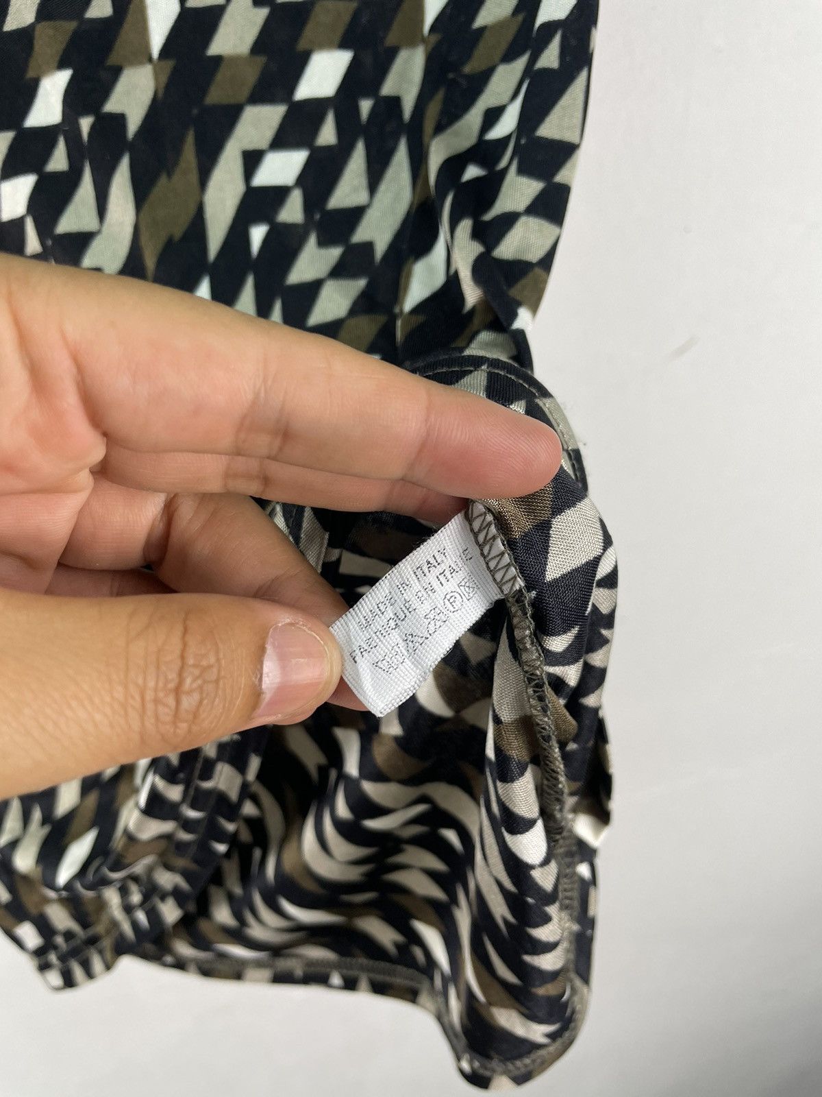 Fendi Vintage Fendi Monogram Geometric Blouse Tshirt Women Dress Size S / US 4 / IT 40 - 6 Thumbnail