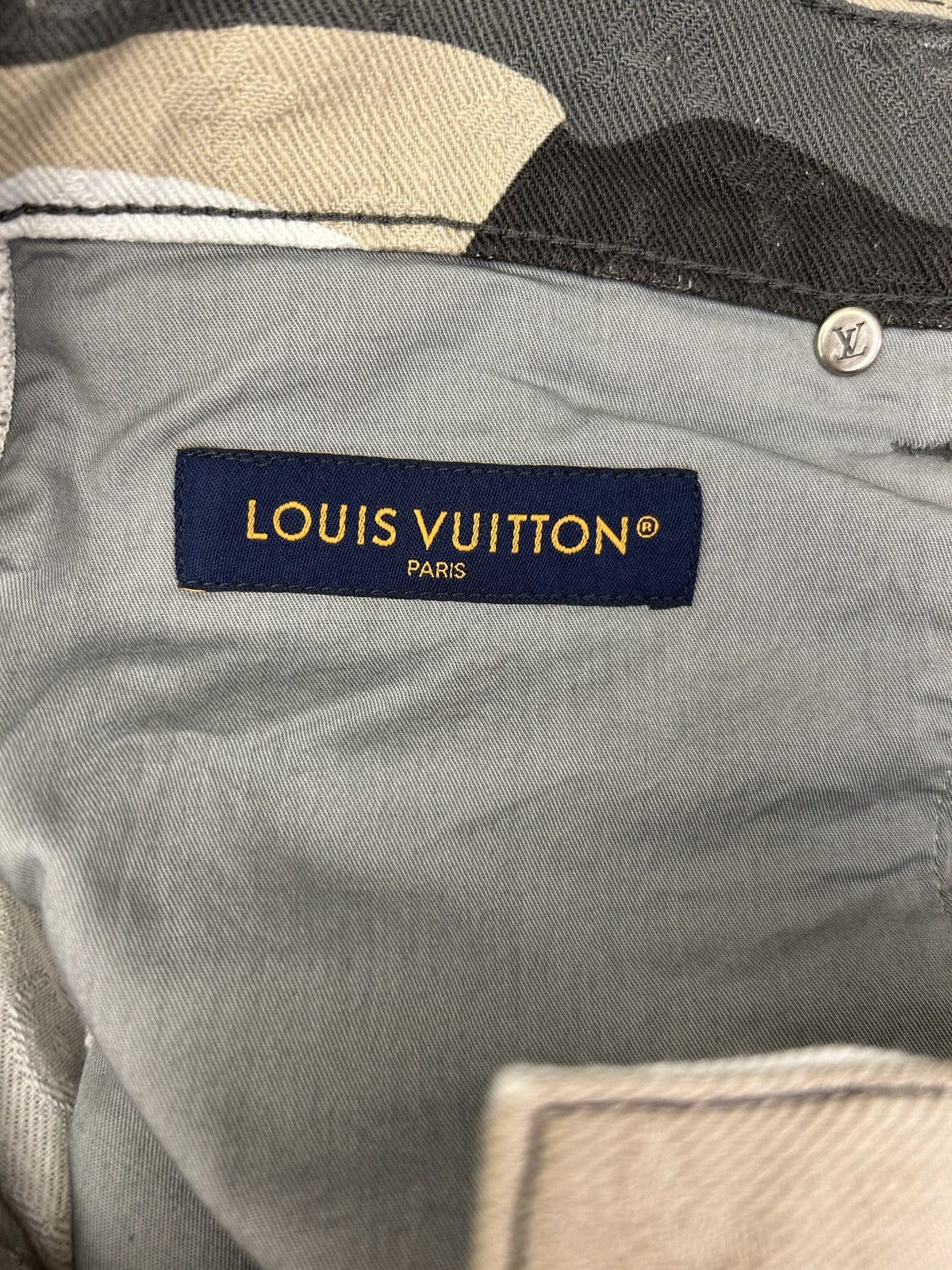 Louis Vuitton LOUIS VUITTON PATCHWORK PORTRAIT DENIM PANTS Size US 34 / EU 50 - 5 Thumbnail